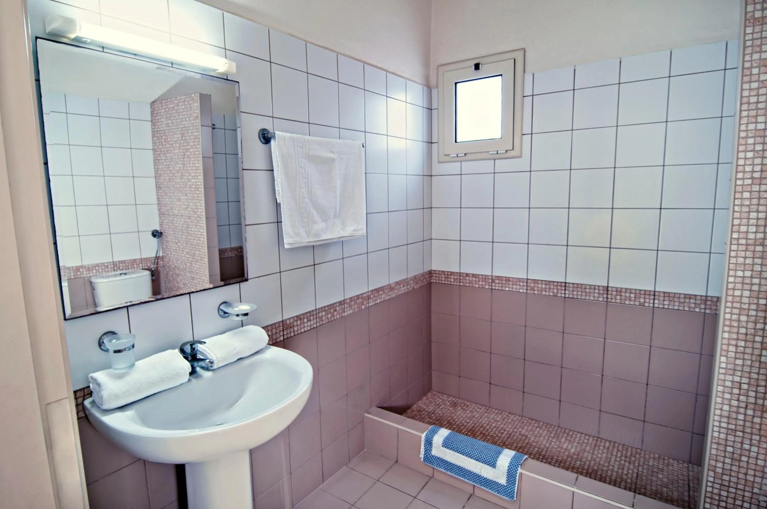 Toilet in Ourania Apartments Hotel