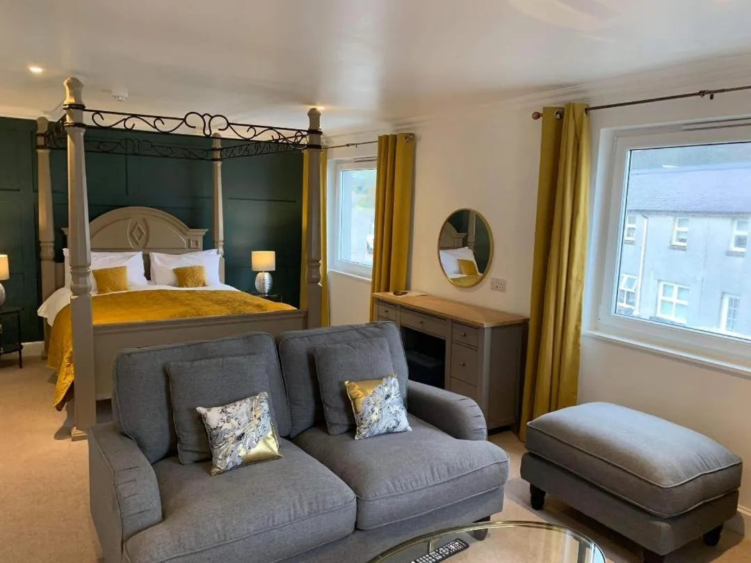 Lamlash Bay Hotel