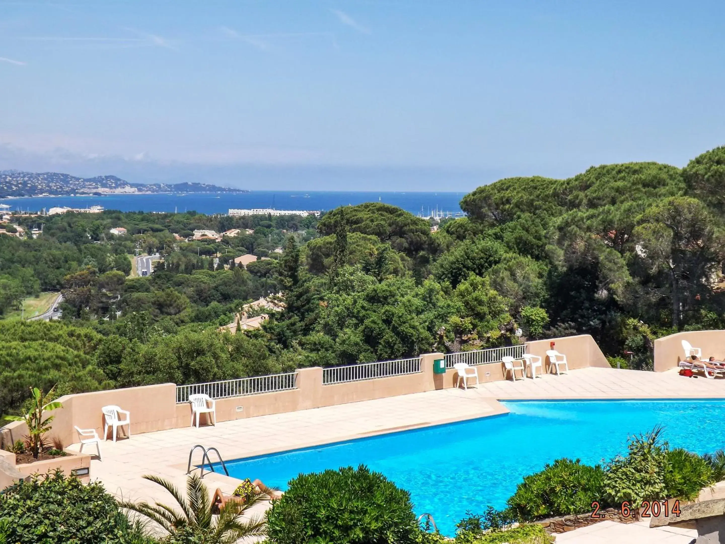 Maison charmante à Cogolin avec vue sur la mer et piscine Maison charmante à Cogolin avec vue sur la mer et piscine