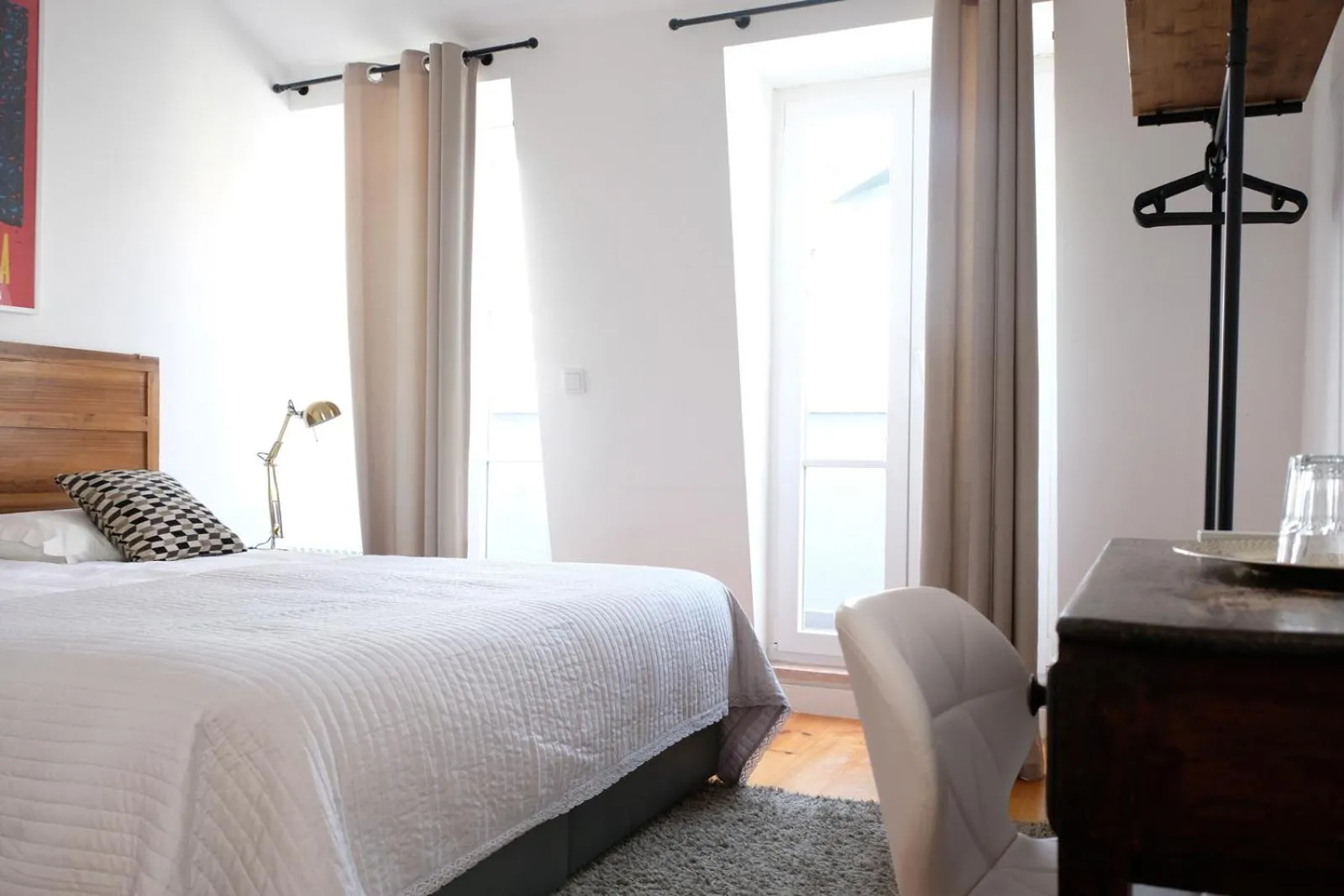 Bed in Lisbon Poets Inn