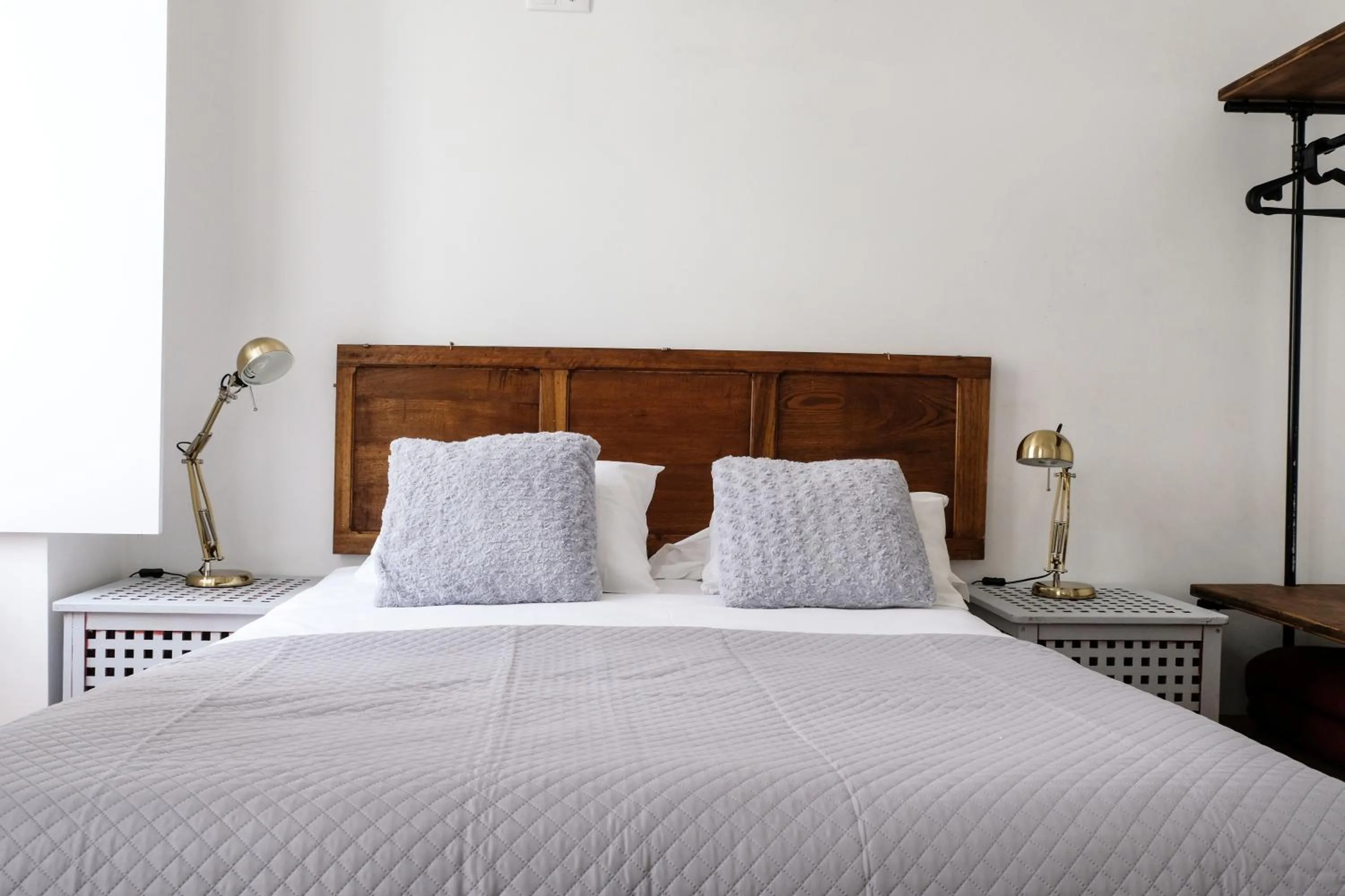Bed in Lisbon Poets Inn