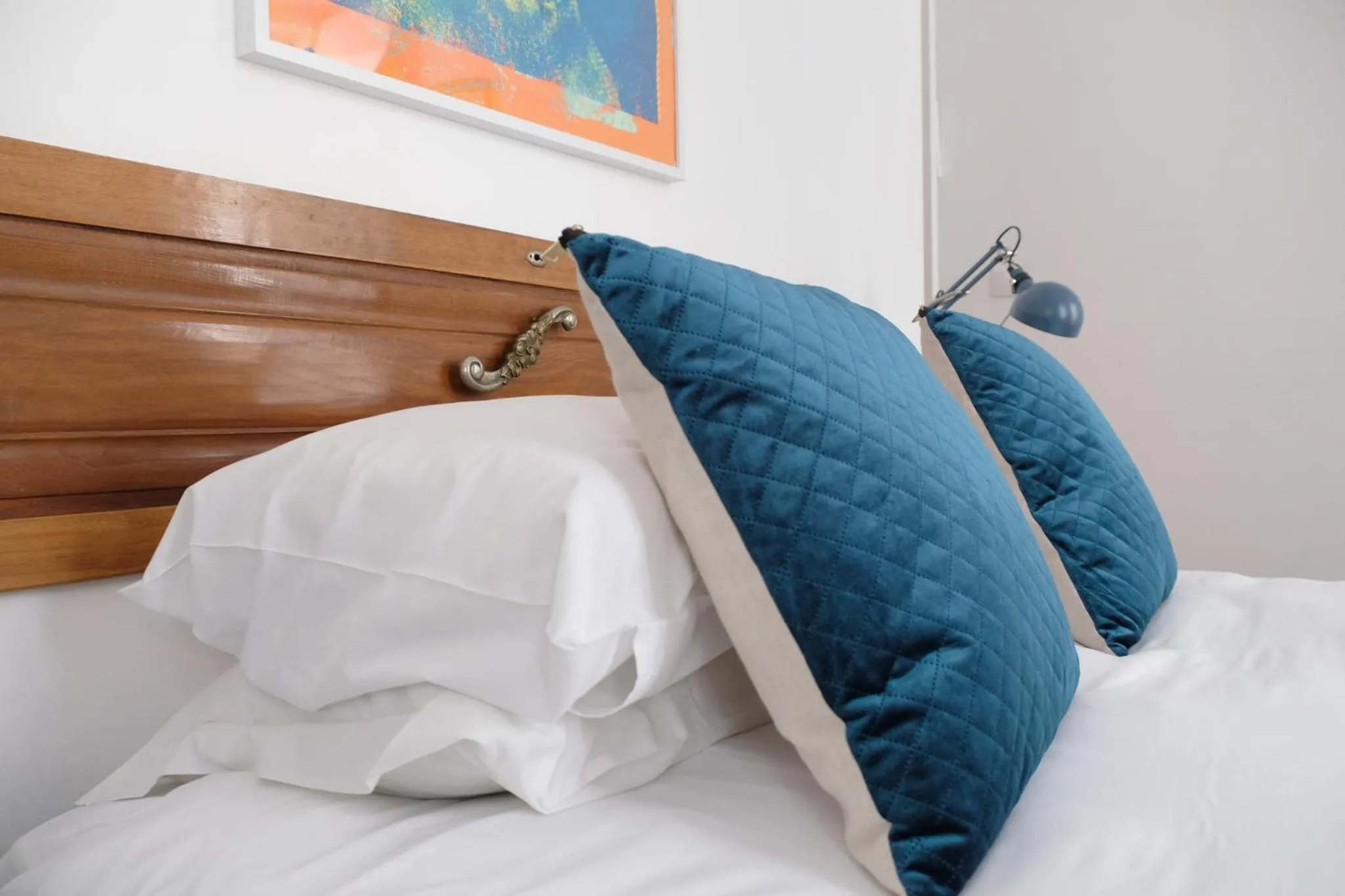 Bed in Lisbon Poets Inn