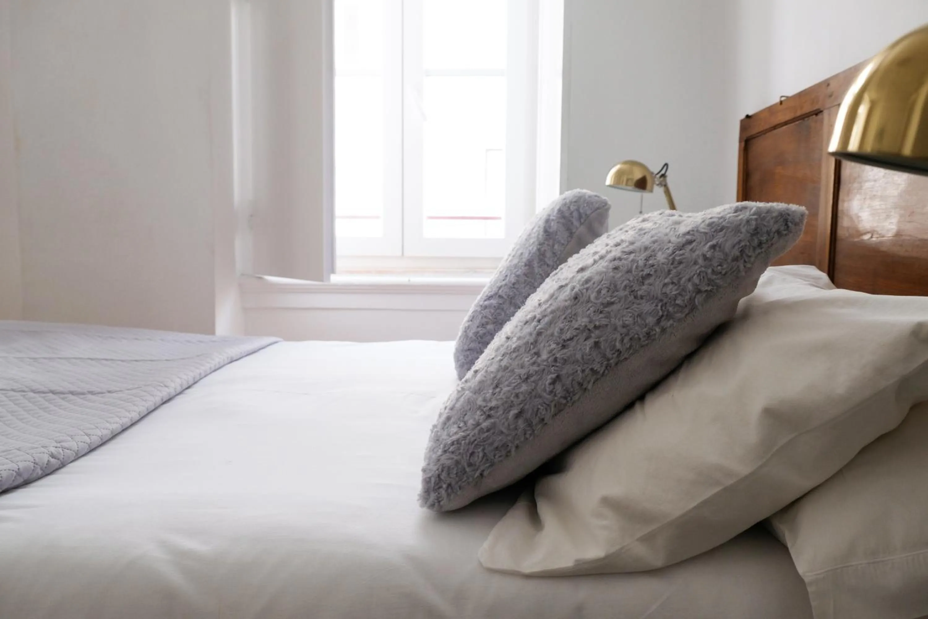 Bed in Lisbon Poets Inn