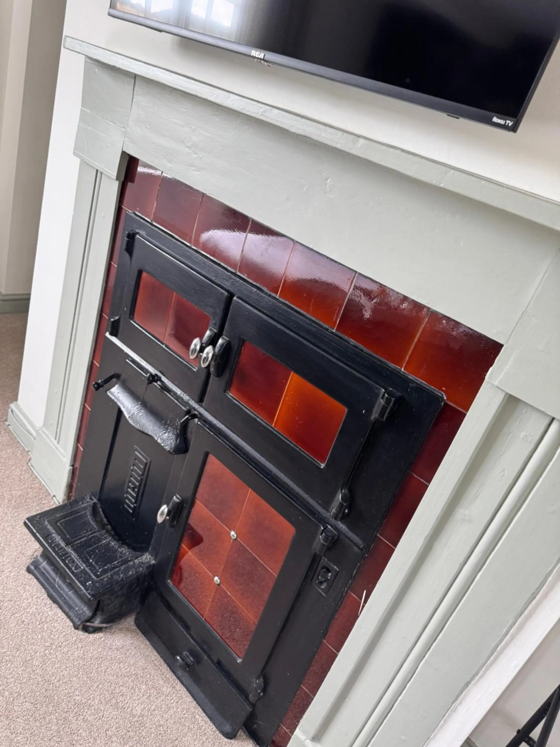 TV and multimedia in The Falcon Inn