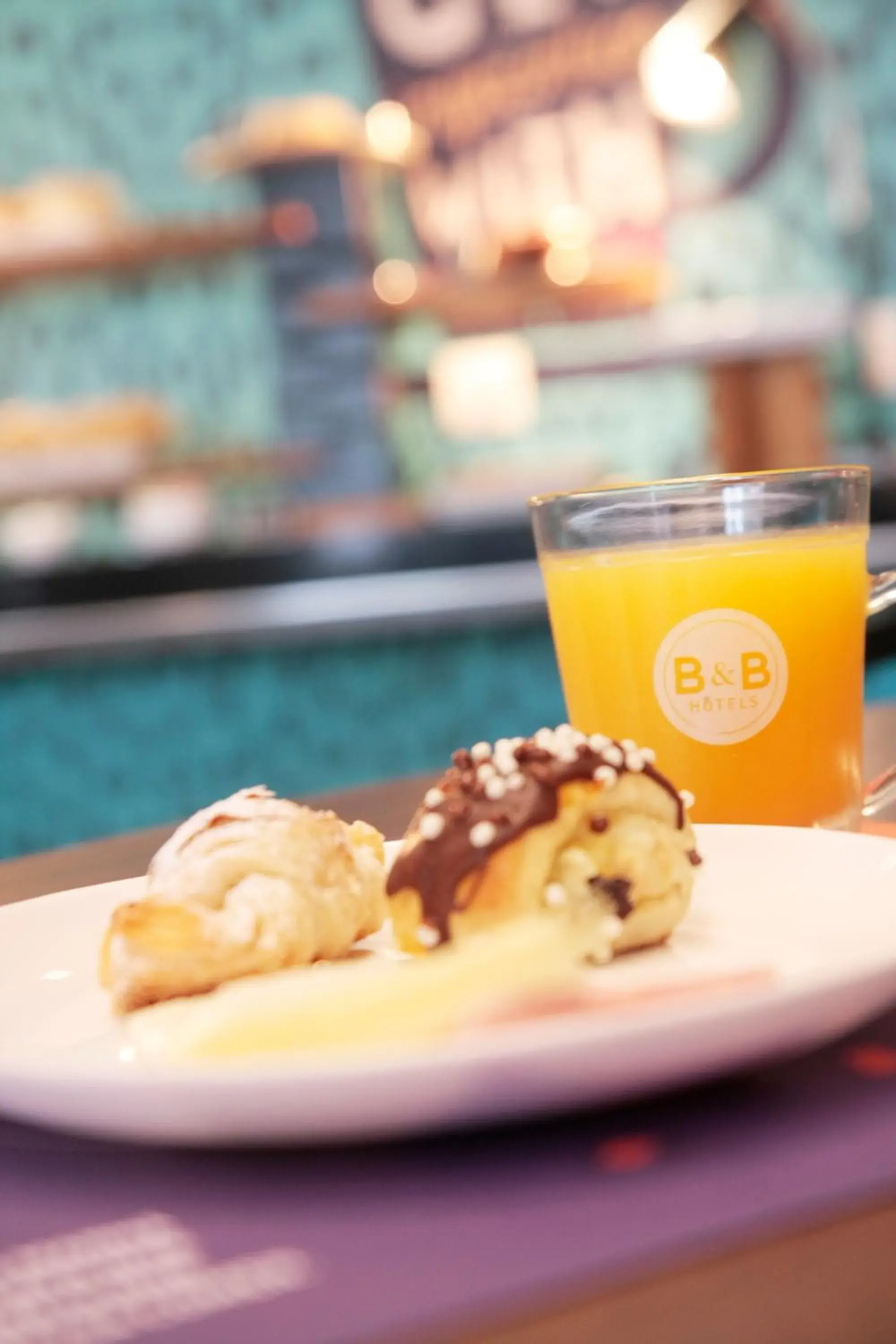 Buffet breakfast in B&B HOTEL São José dos Campos Buffet breakfast in B&B HOTEL São José dos Campos