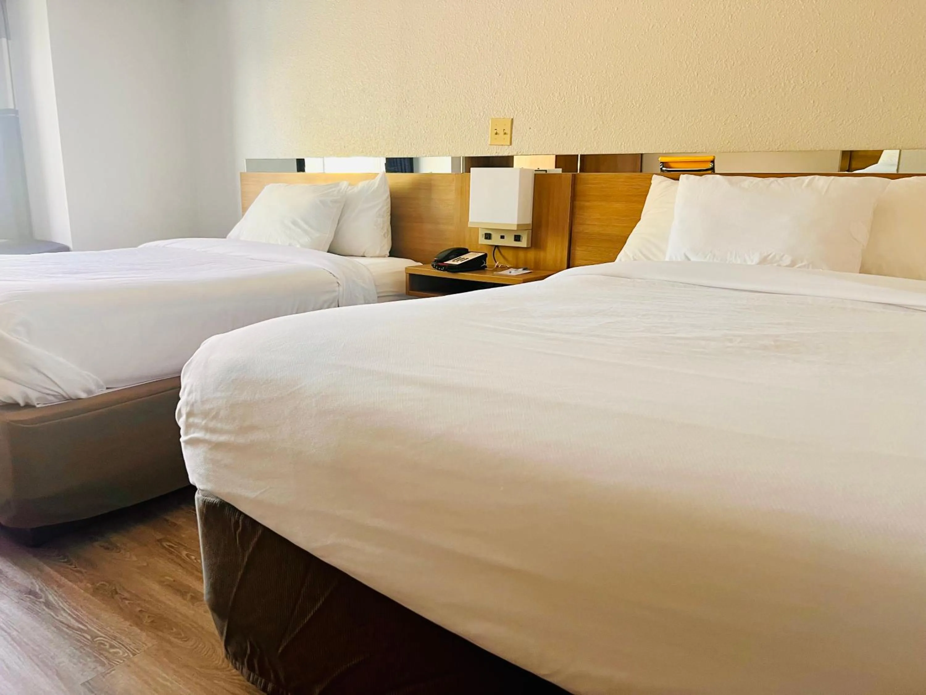 Bed in Microtel Inn by Wyndham Lexington