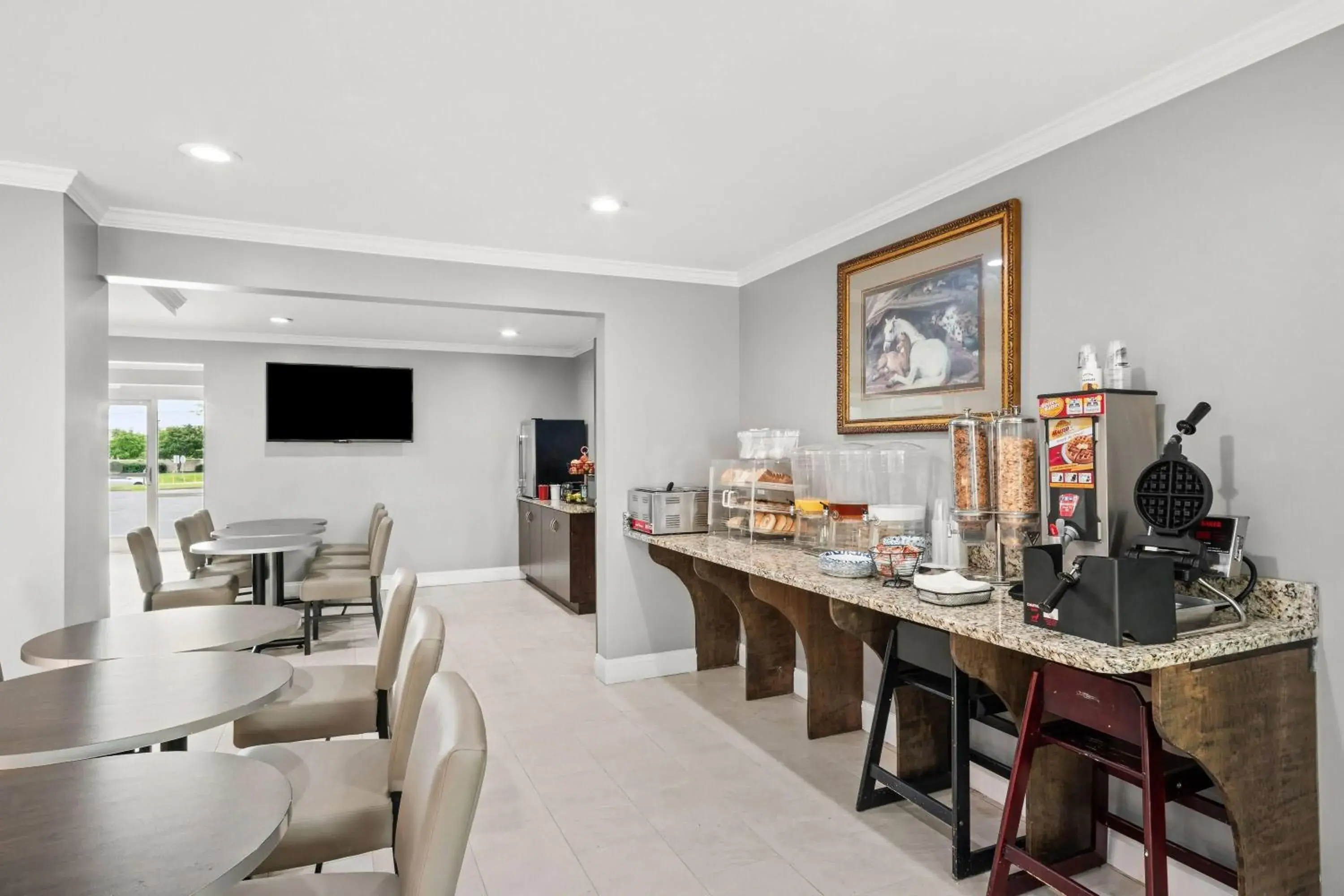 Restaurant/places to eat in Microtel Inn by Wyndham Lexington Restaurant/places to eat in Microtel Inn by Wyndham Lexington