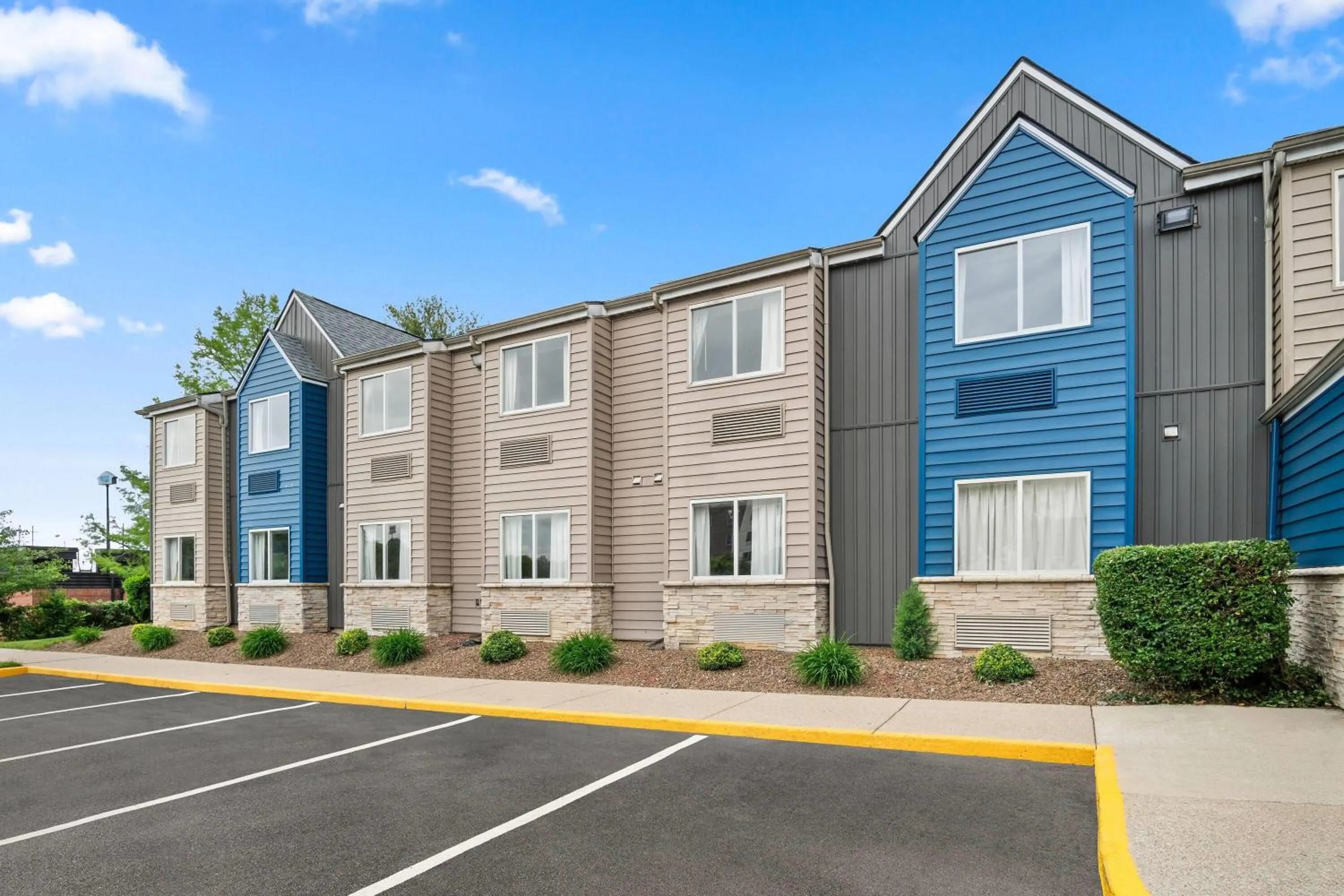 Property building in Microtel Inn by Wyndham Lexington