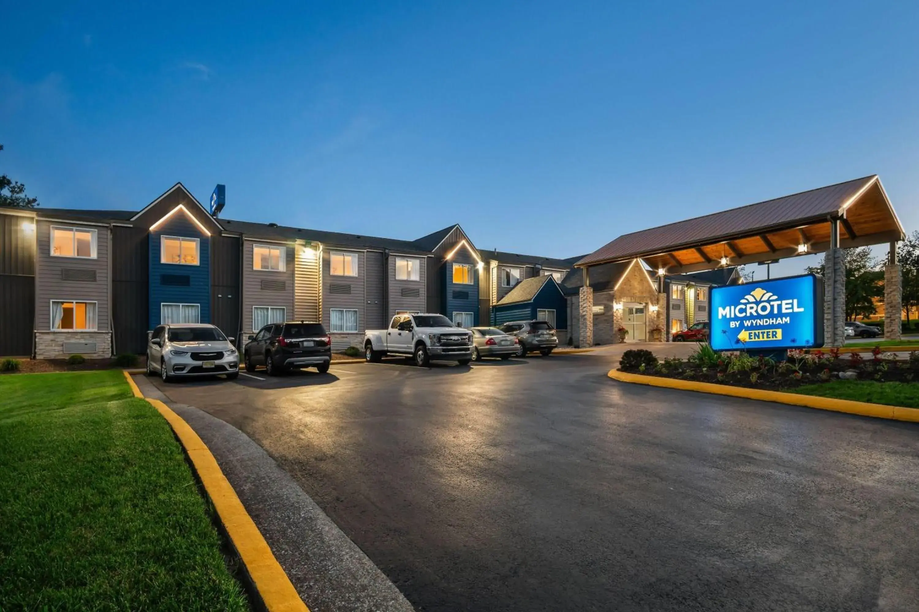 Property building in Microtel Inn by Wyndham Lexington Property building in Microtel Inn by Wyndham Lexington