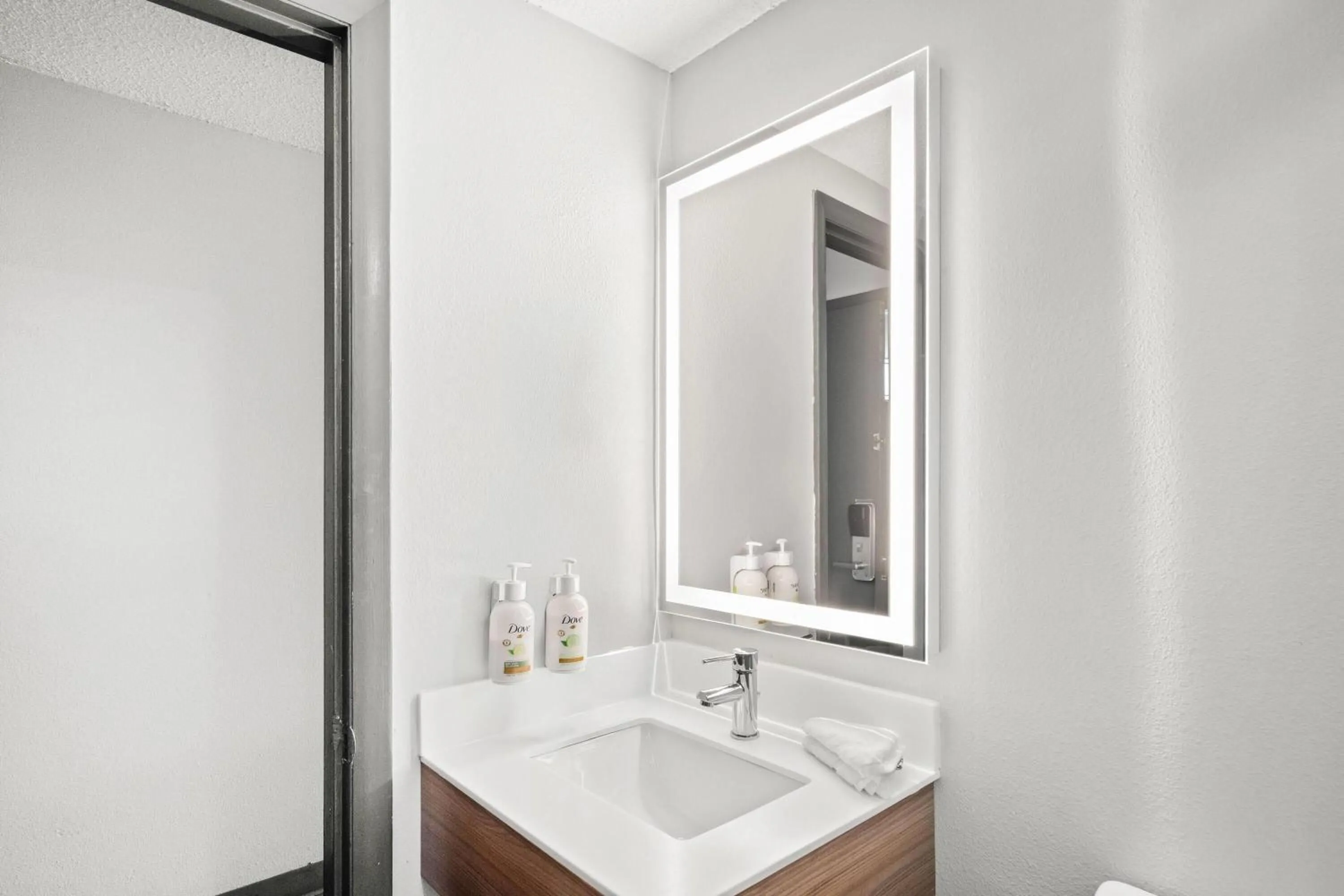 Bathroom in Microtel Inn by Wyndham Lexington