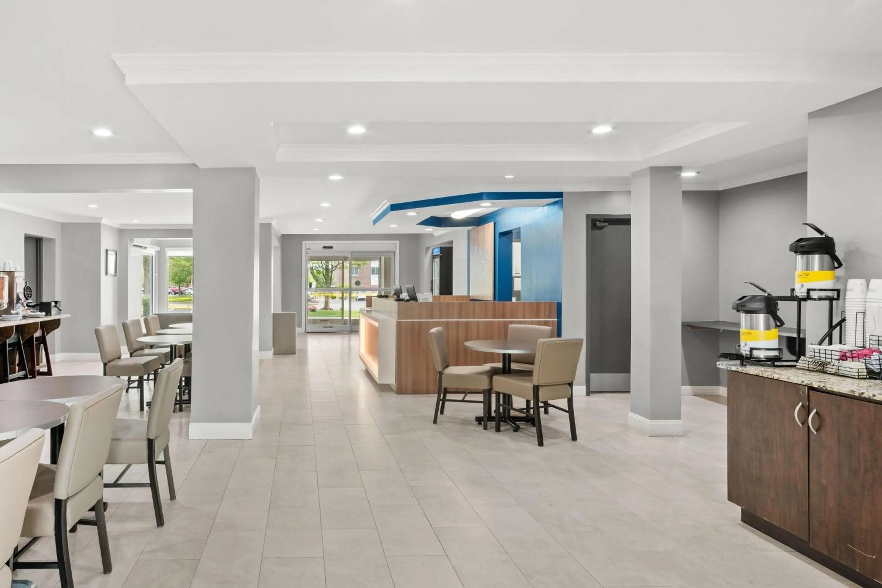 Property building in Microtel Inn by Wyndham Lexington