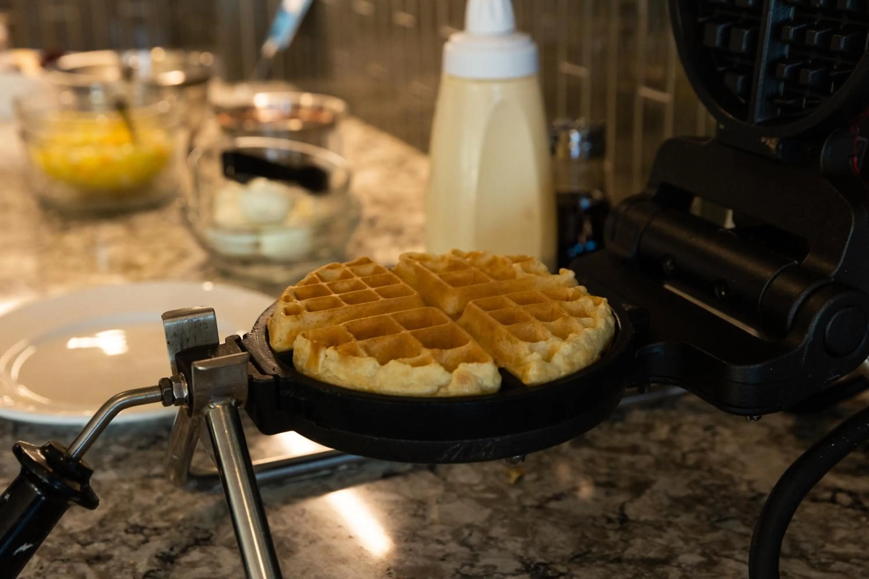 Continental breakfast in Inn on Long Lake