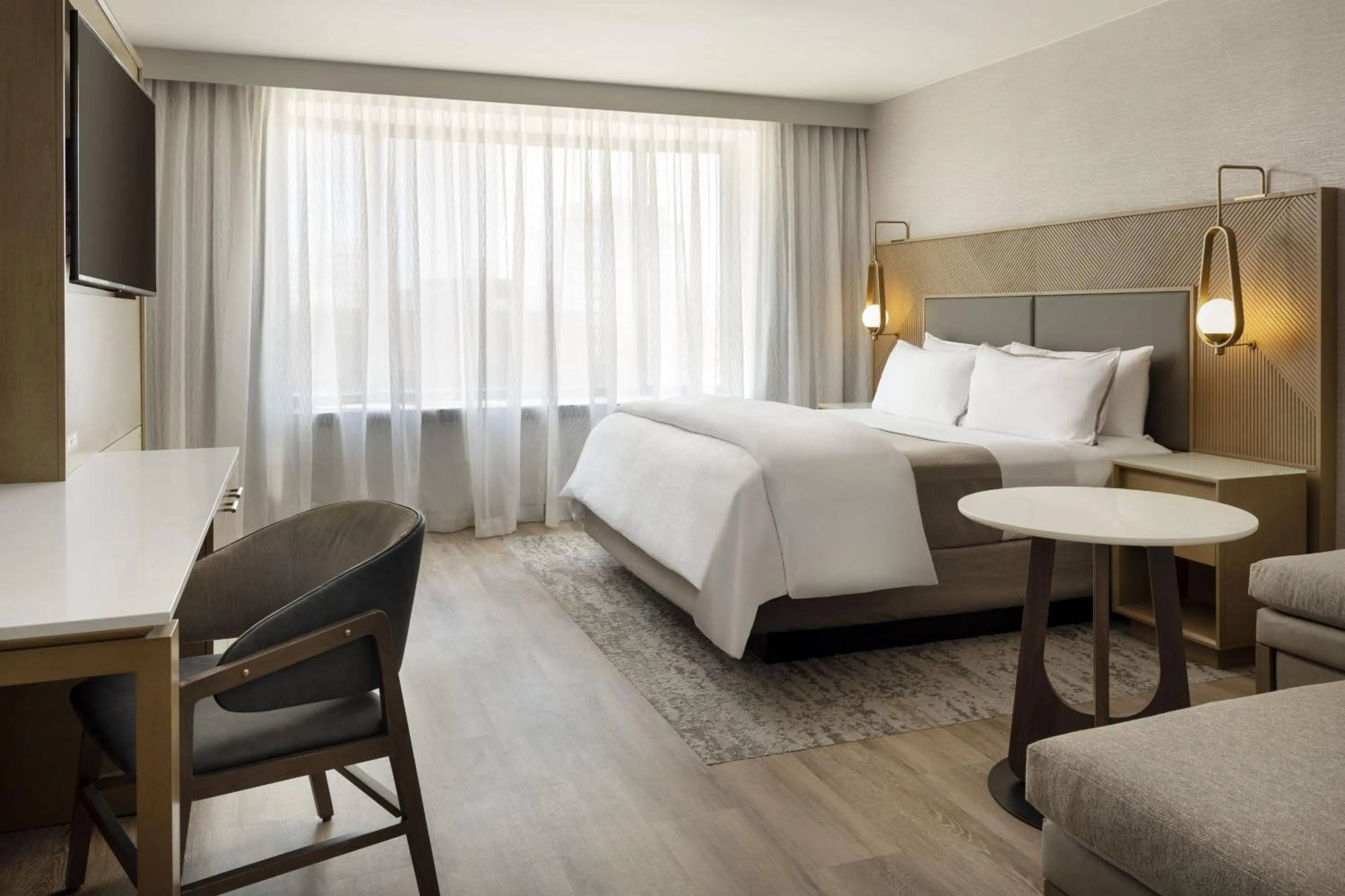 Bedroom, Bed in The Westin Denver Downtown