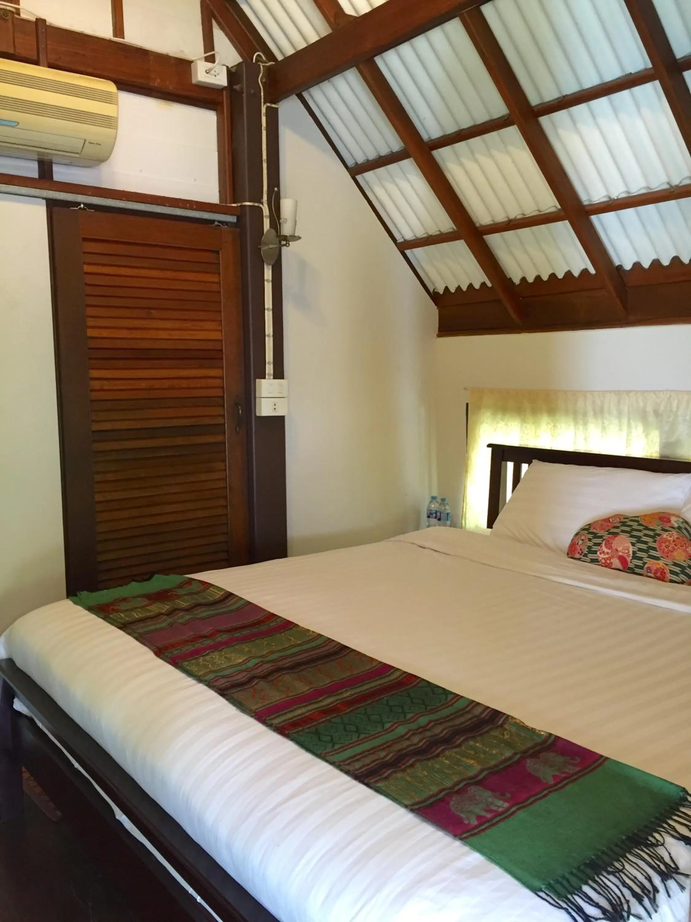 Bedroom, Bed in Niwas Ayutthaya