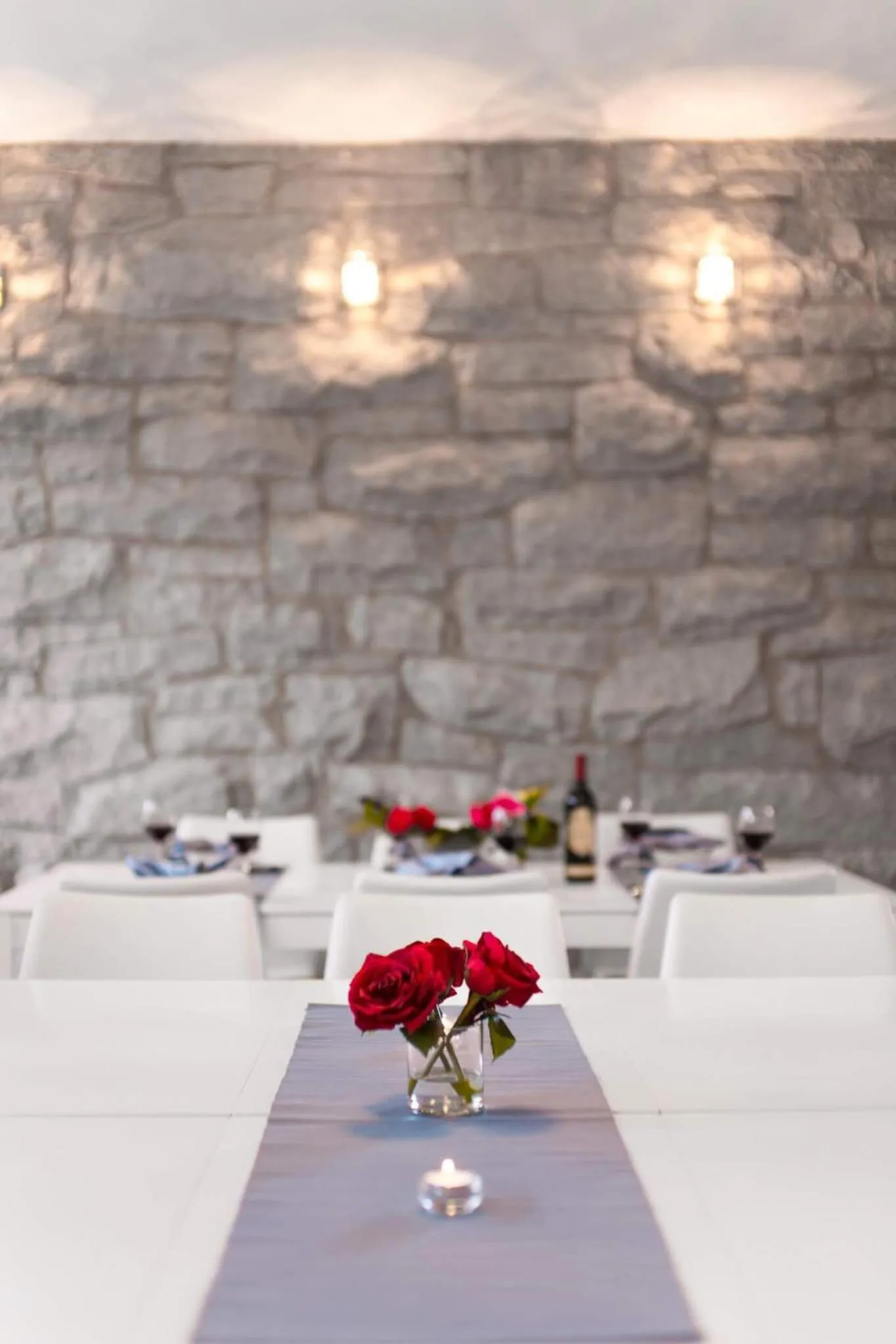 Billiard in Villa by the Water 23 beds 9 baths Pool billard Hot Tub 15 min Old Quebec