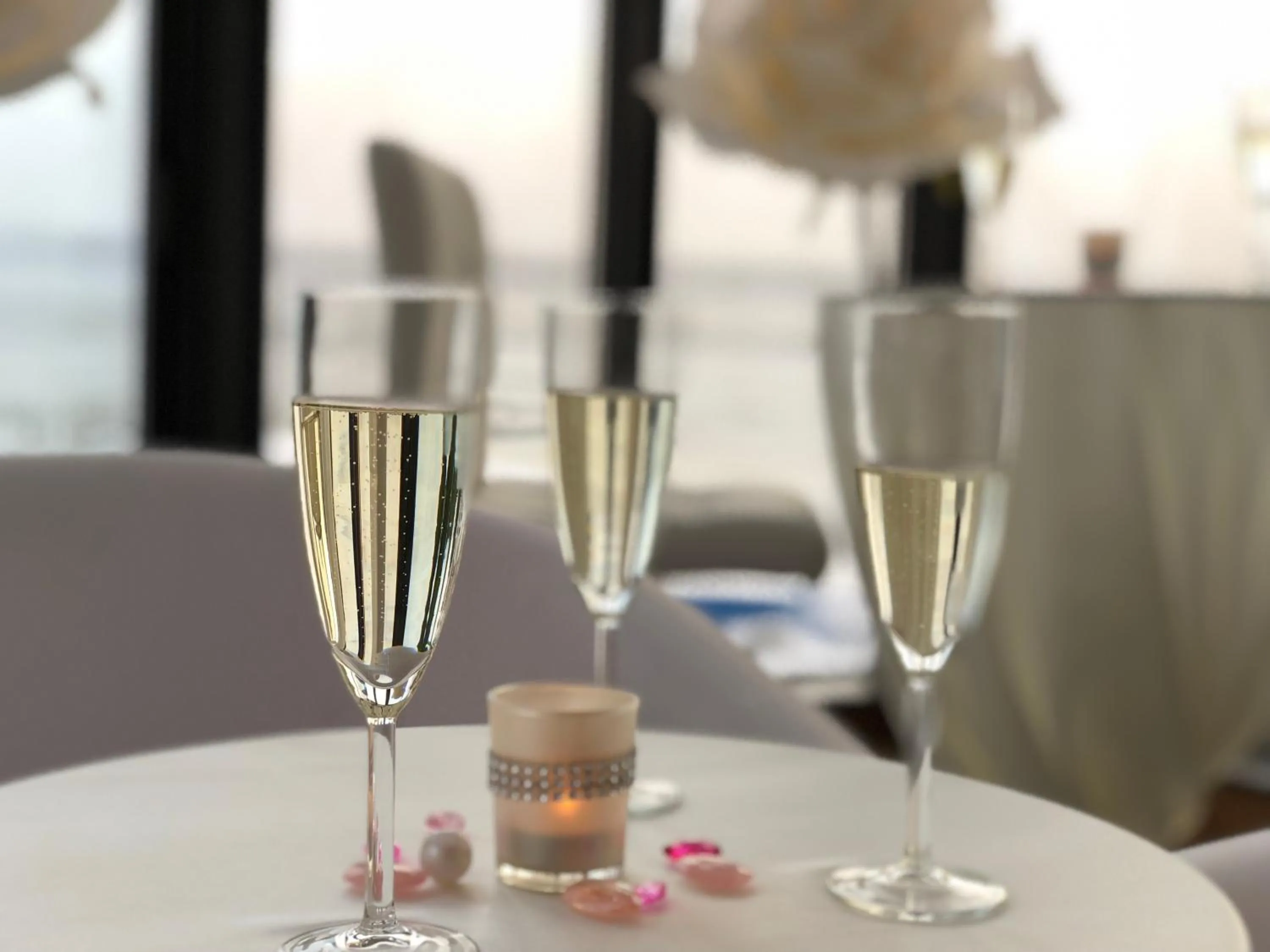 Activities in Villa by the Water 23 beds 9 baths Pool billard Hot Tub 15 min Old Quebec