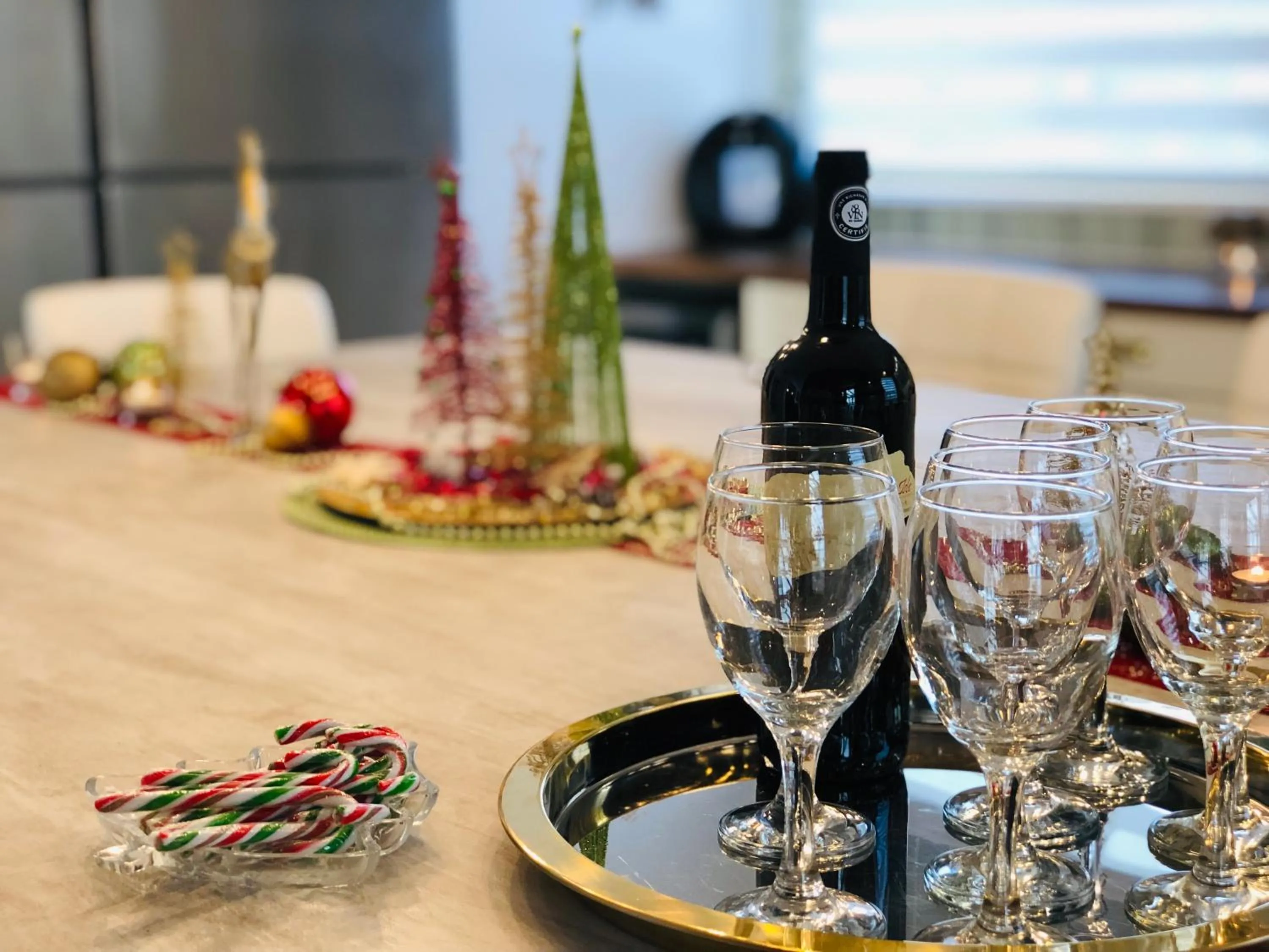 Villa by the Water 23 beds 9 baths Pool billard Hot Tub 15 min Old Quebec