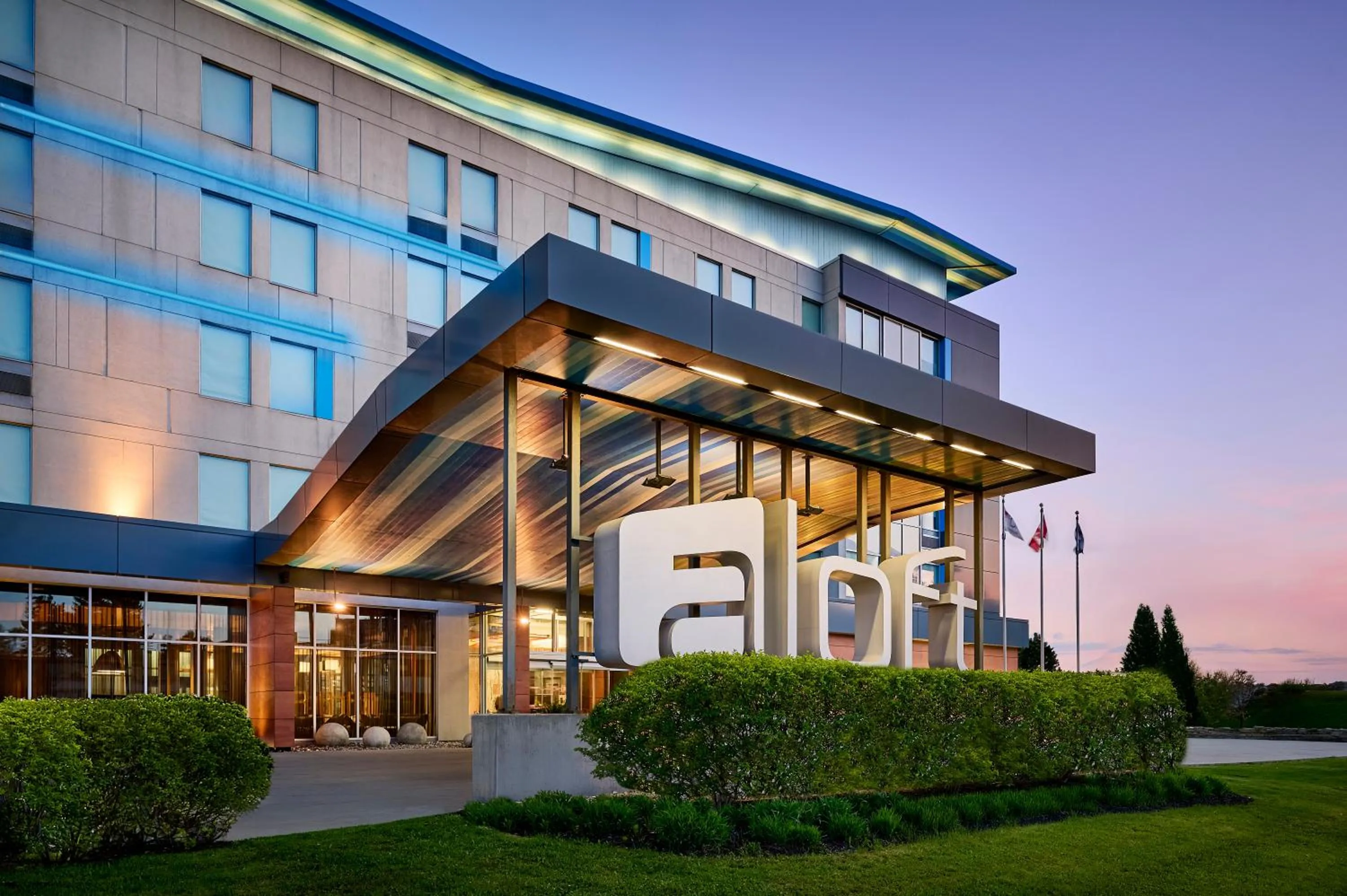 Property building in Aloft Montreal Airport