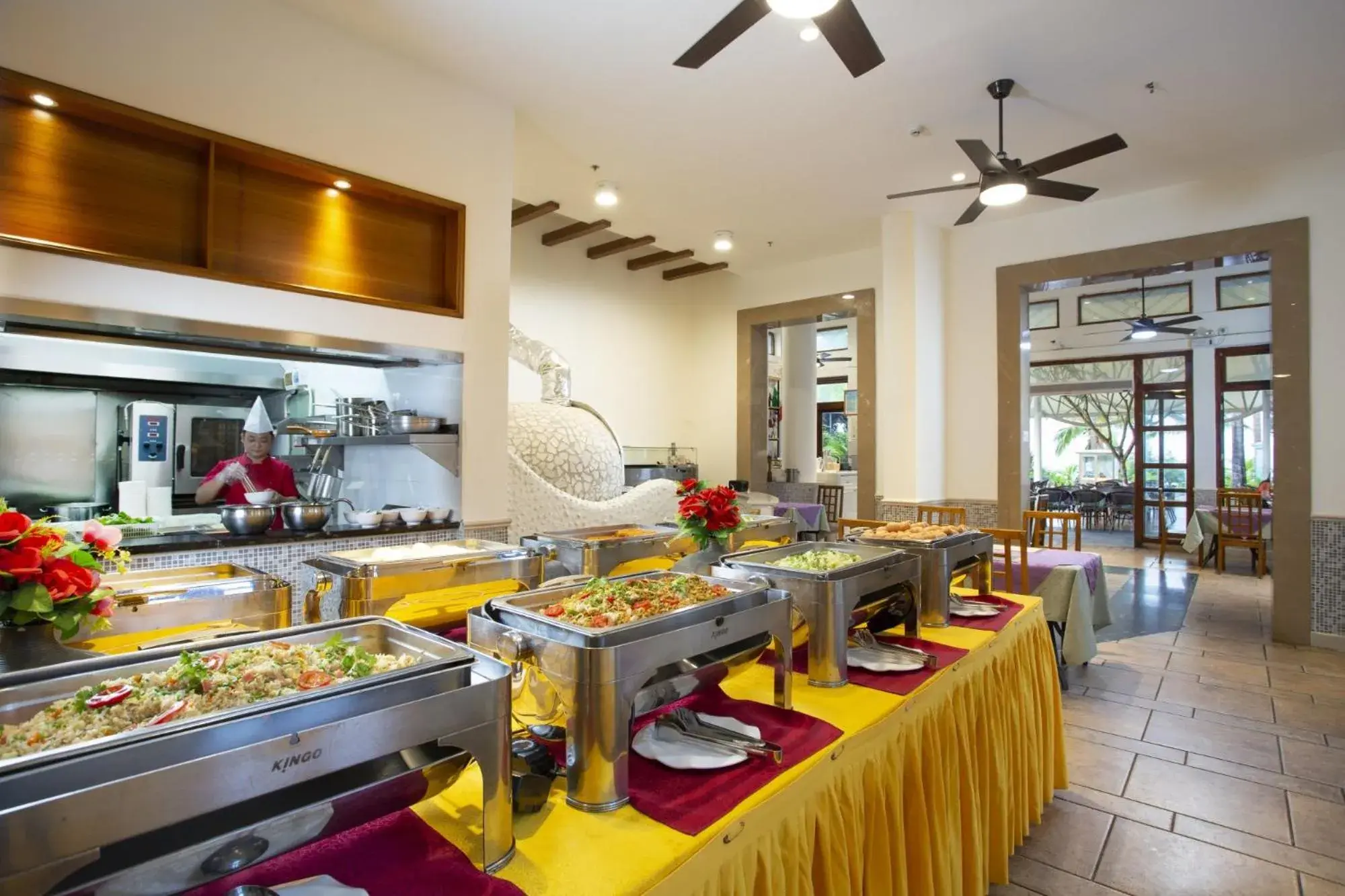 Buffet breakfast in Tianze Beach Resort Buffet breakfast in Tianze Beach Resort