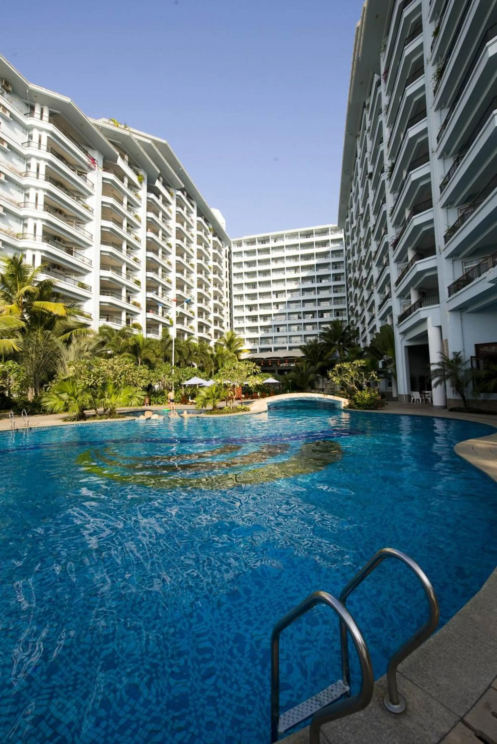 Swimming pool in Tianze Beach Resort
