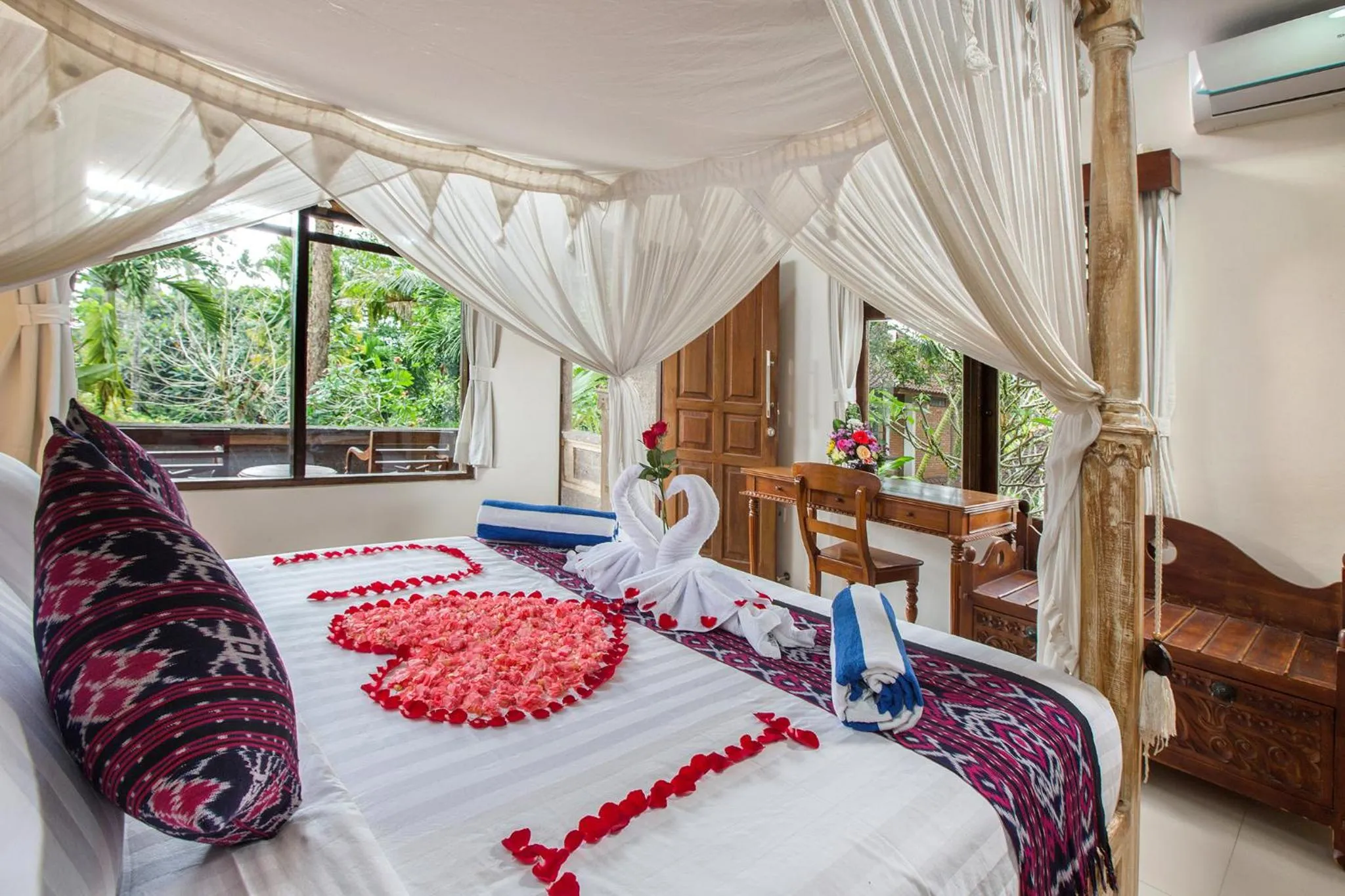 Bed in Alas Petulu Villa Resort and Spa