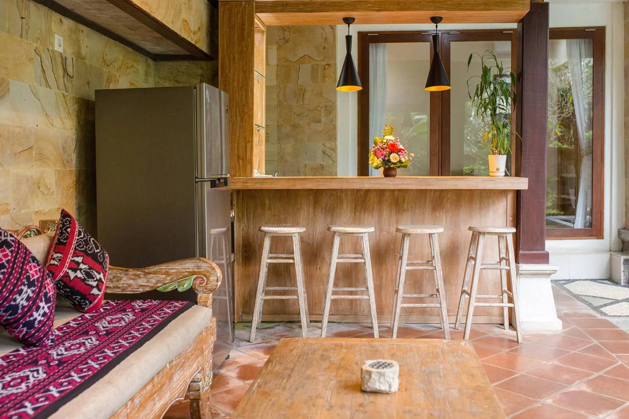 Kitchen or kitchenette in Alas Petulu Villa Resort and Spa