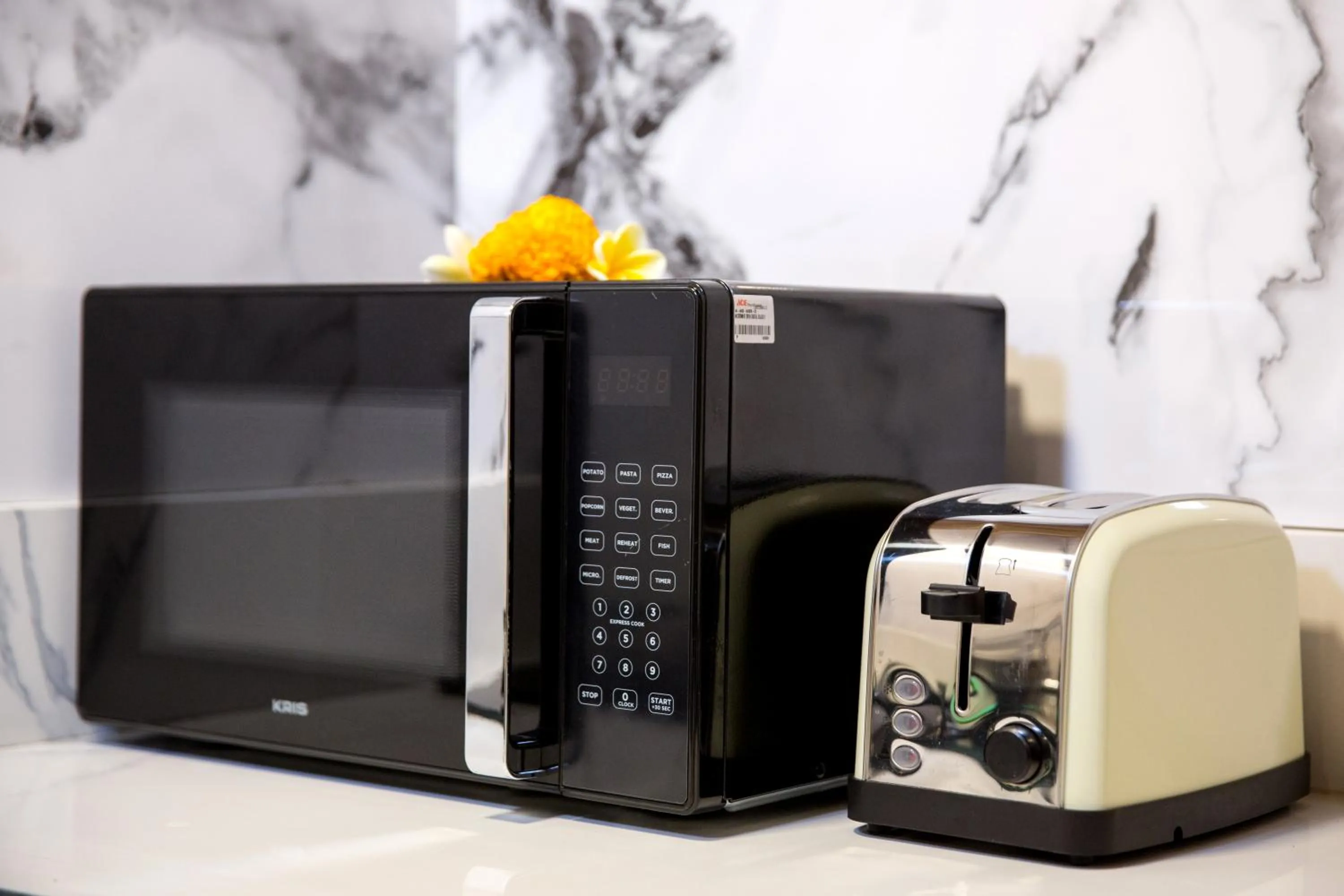 microwave in Alas Petulu Villa Resort and Spa