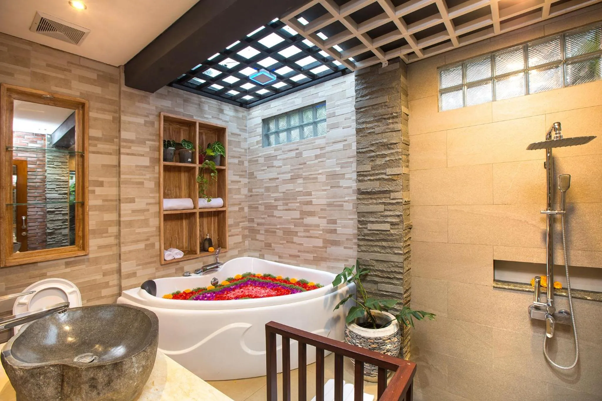 Bathroom in Alas Petulu Villa Resort and Spa