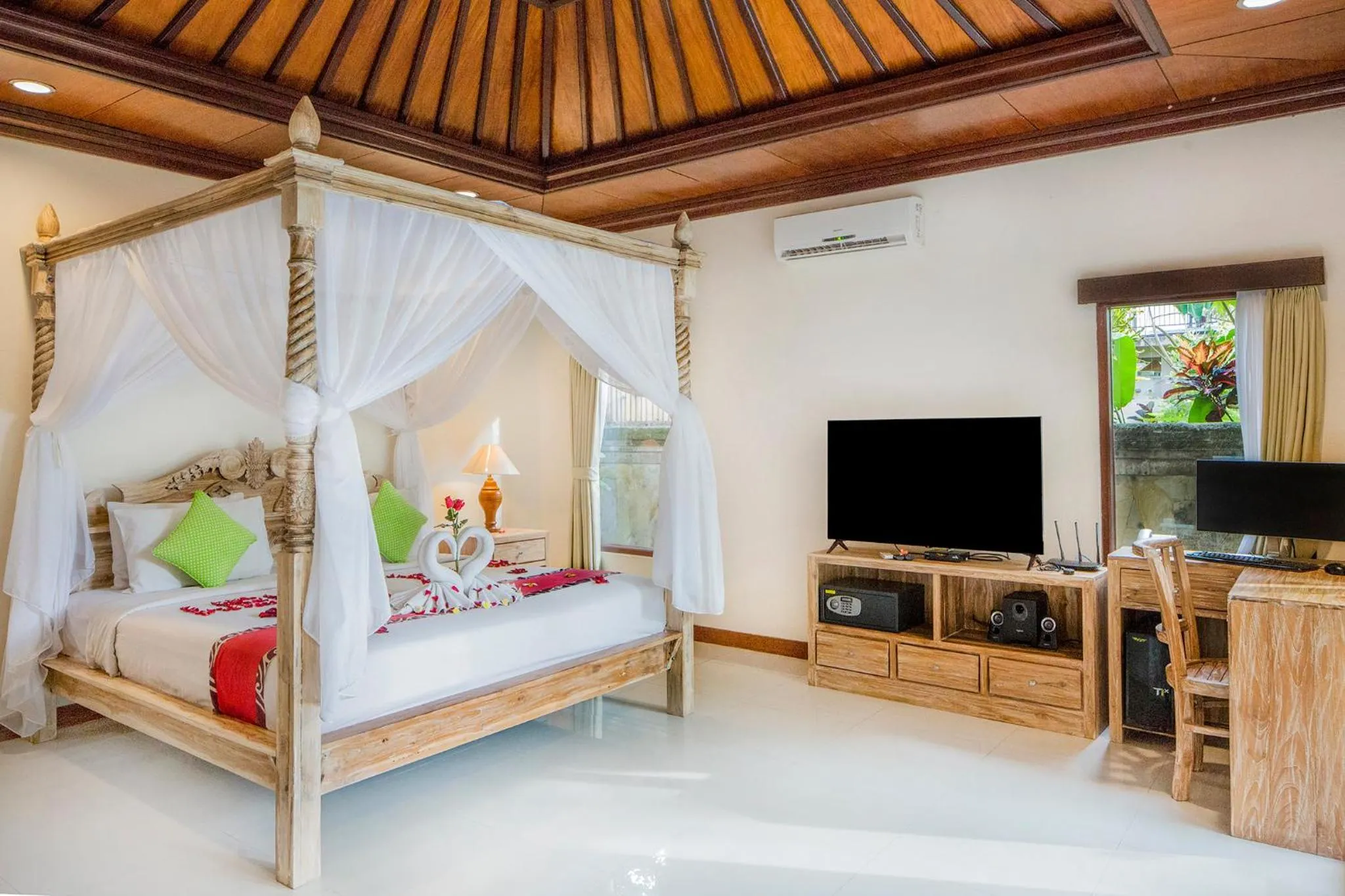 Bed in Alas Petulu Villa Resort and Spa