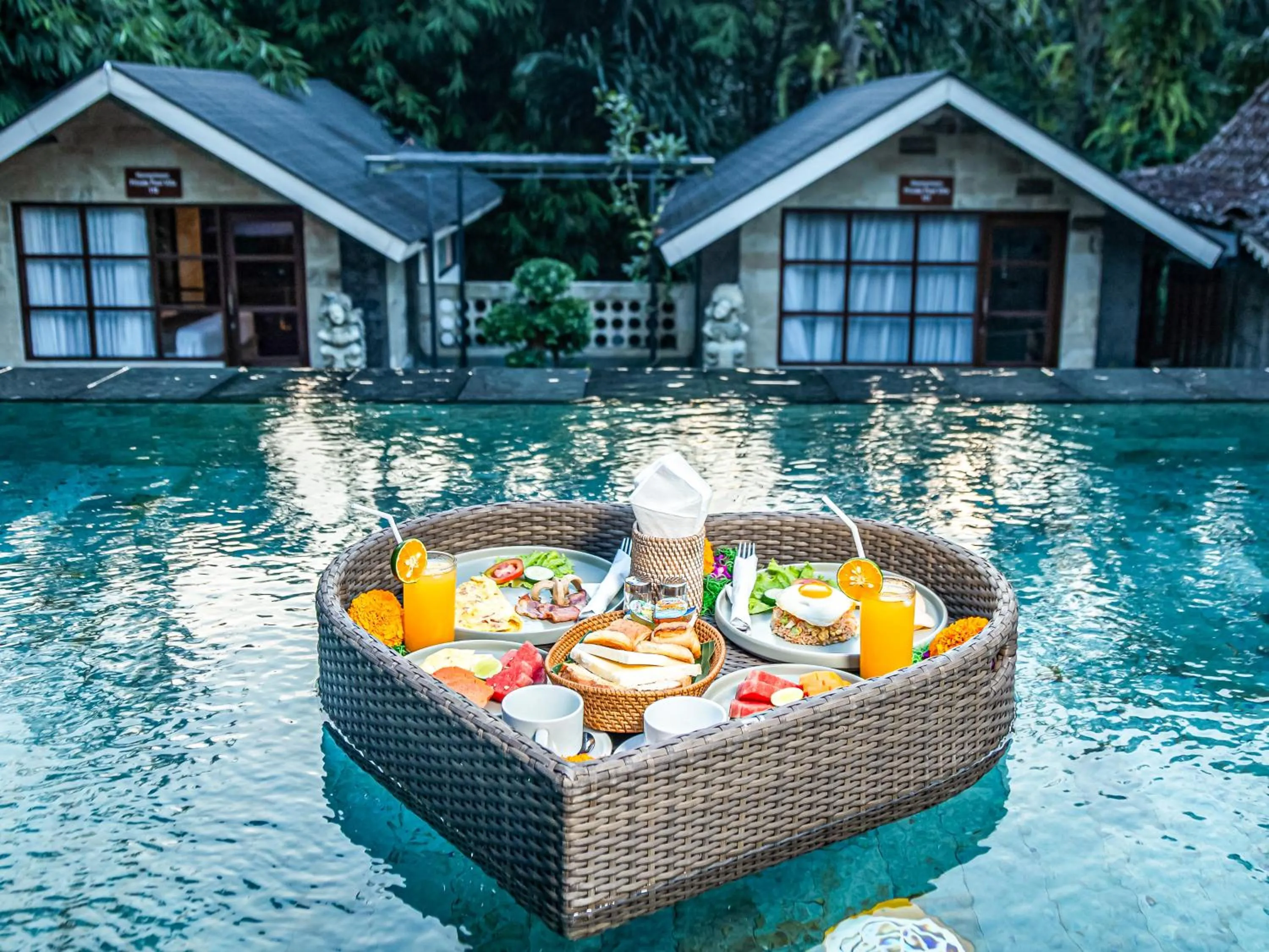 Swimming pool in Alas Petulu Villa Resort and Spa