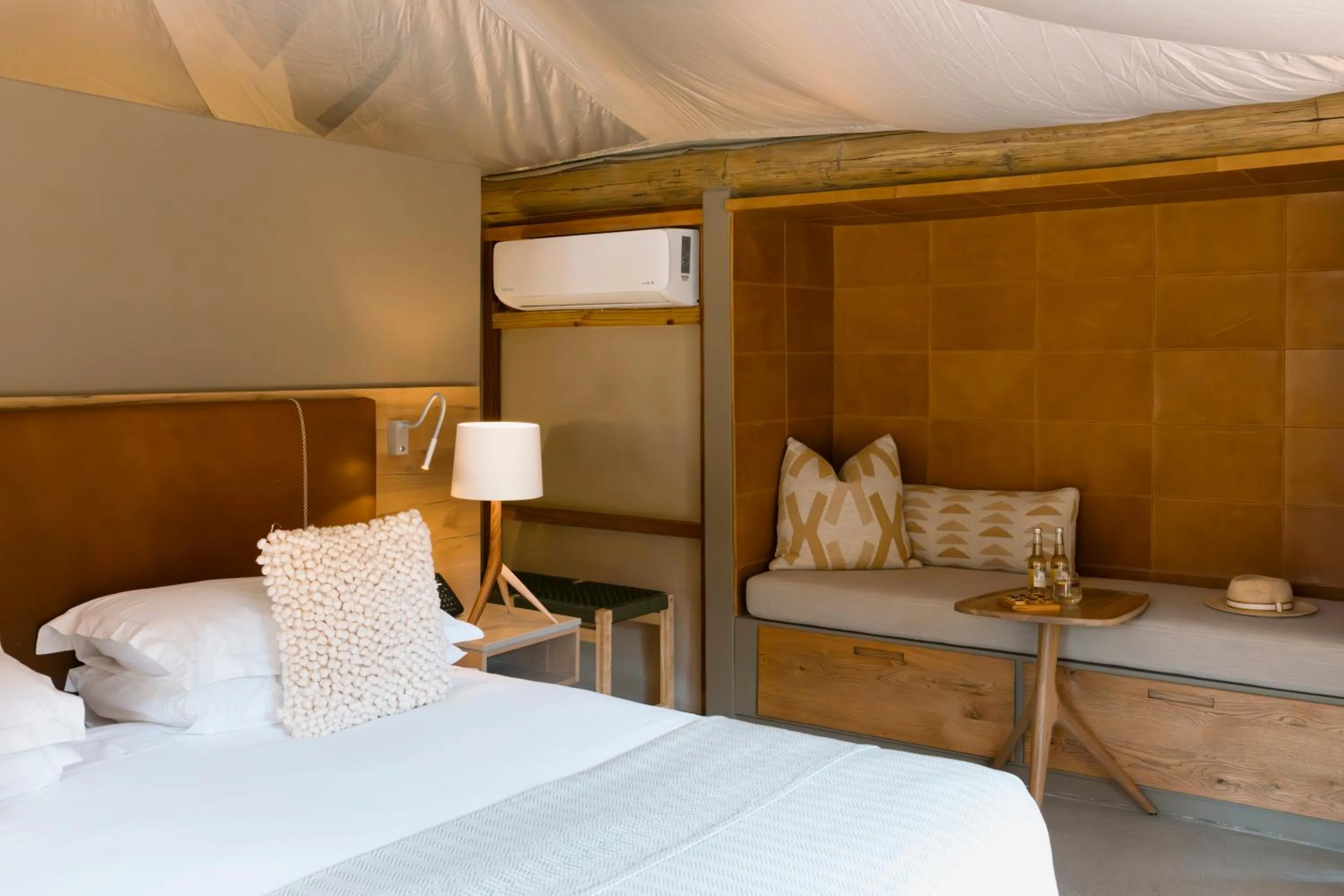 Bedroom, Bed in Sanbona Wildlife Reserve