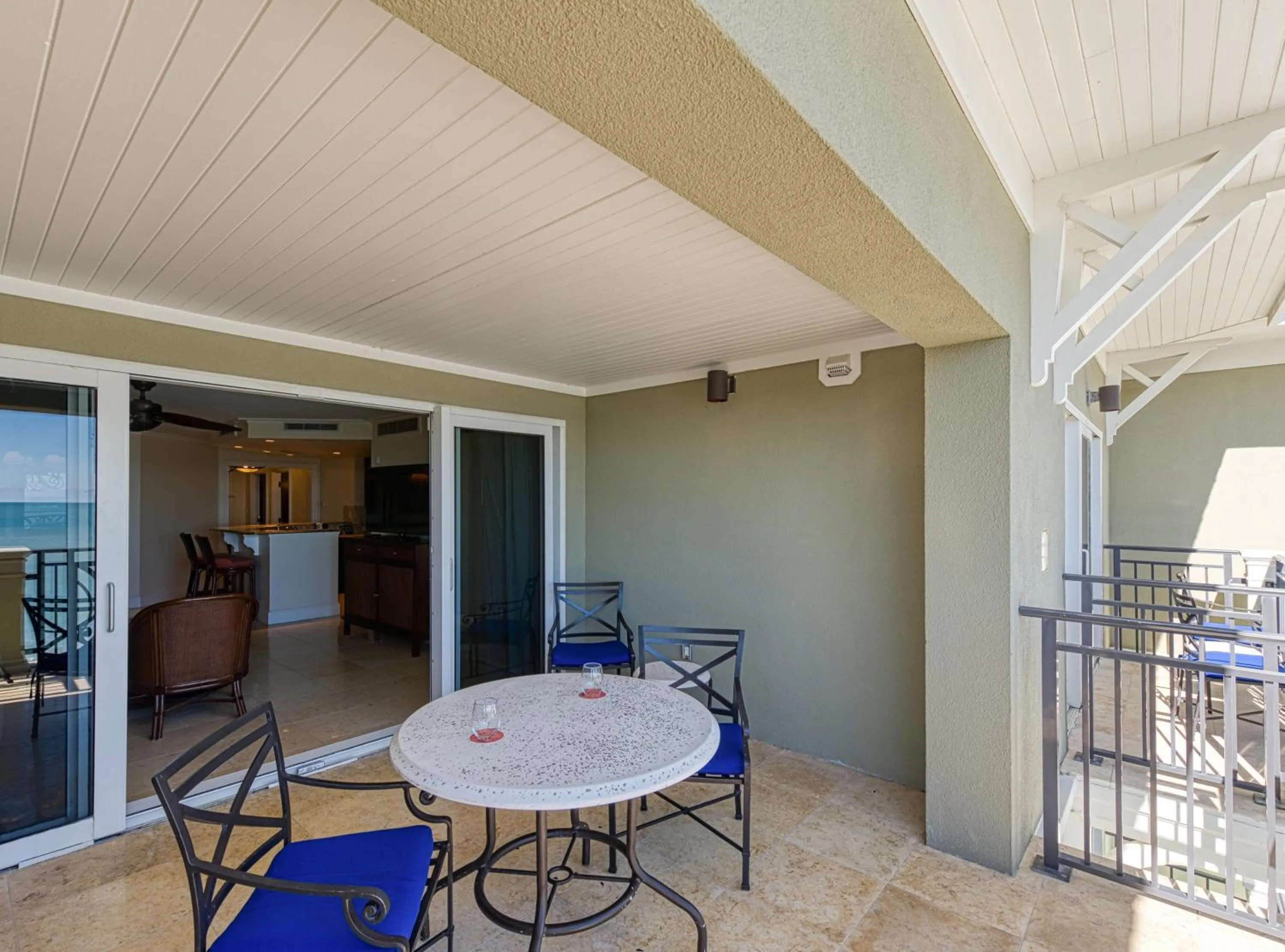 Photo of the whole room in Kimpton Vero Beach Hotel & Spa by IHG