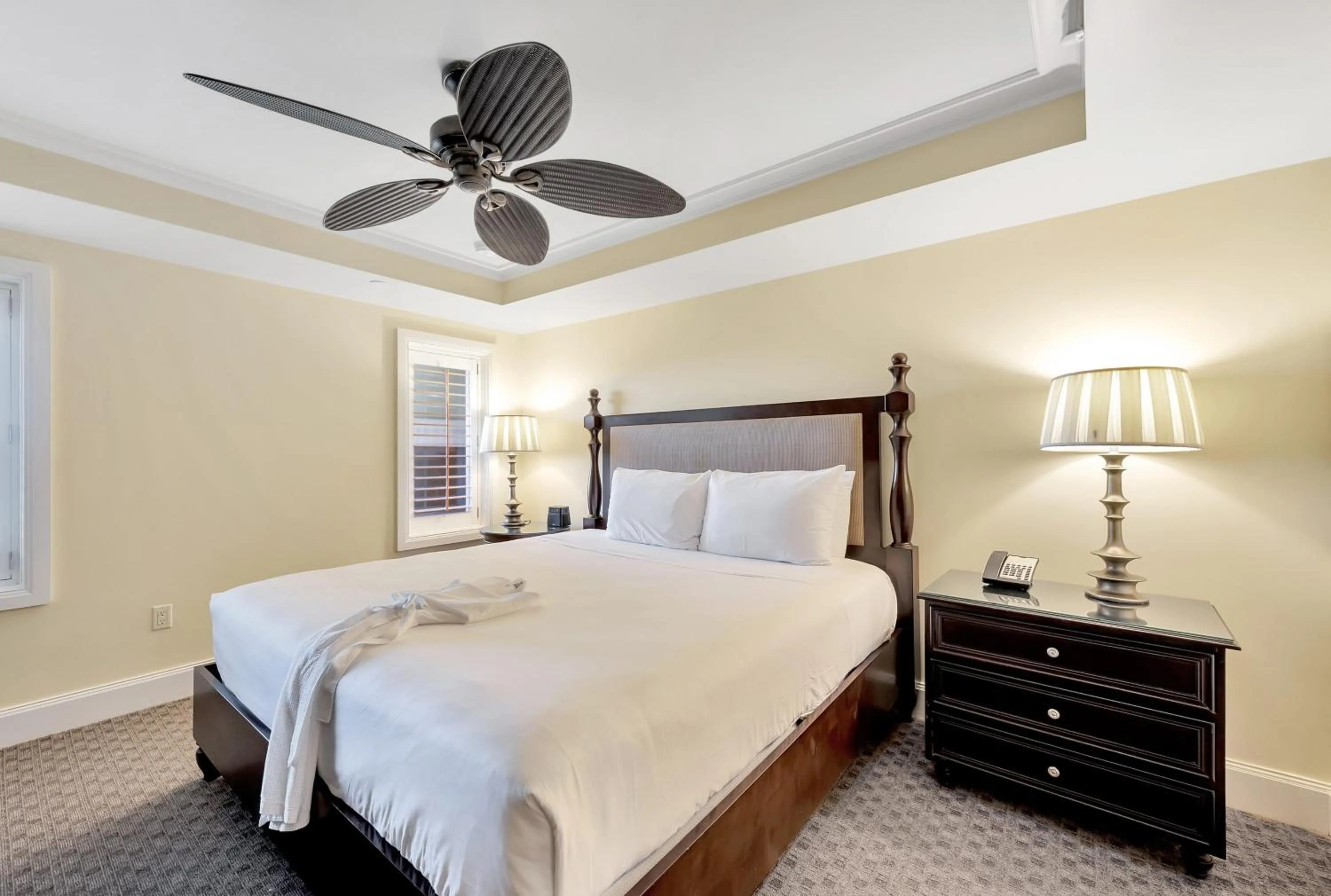 Photo of the whole room, Bed in Kimpton Vero Beach Hotel & Spa by IHG