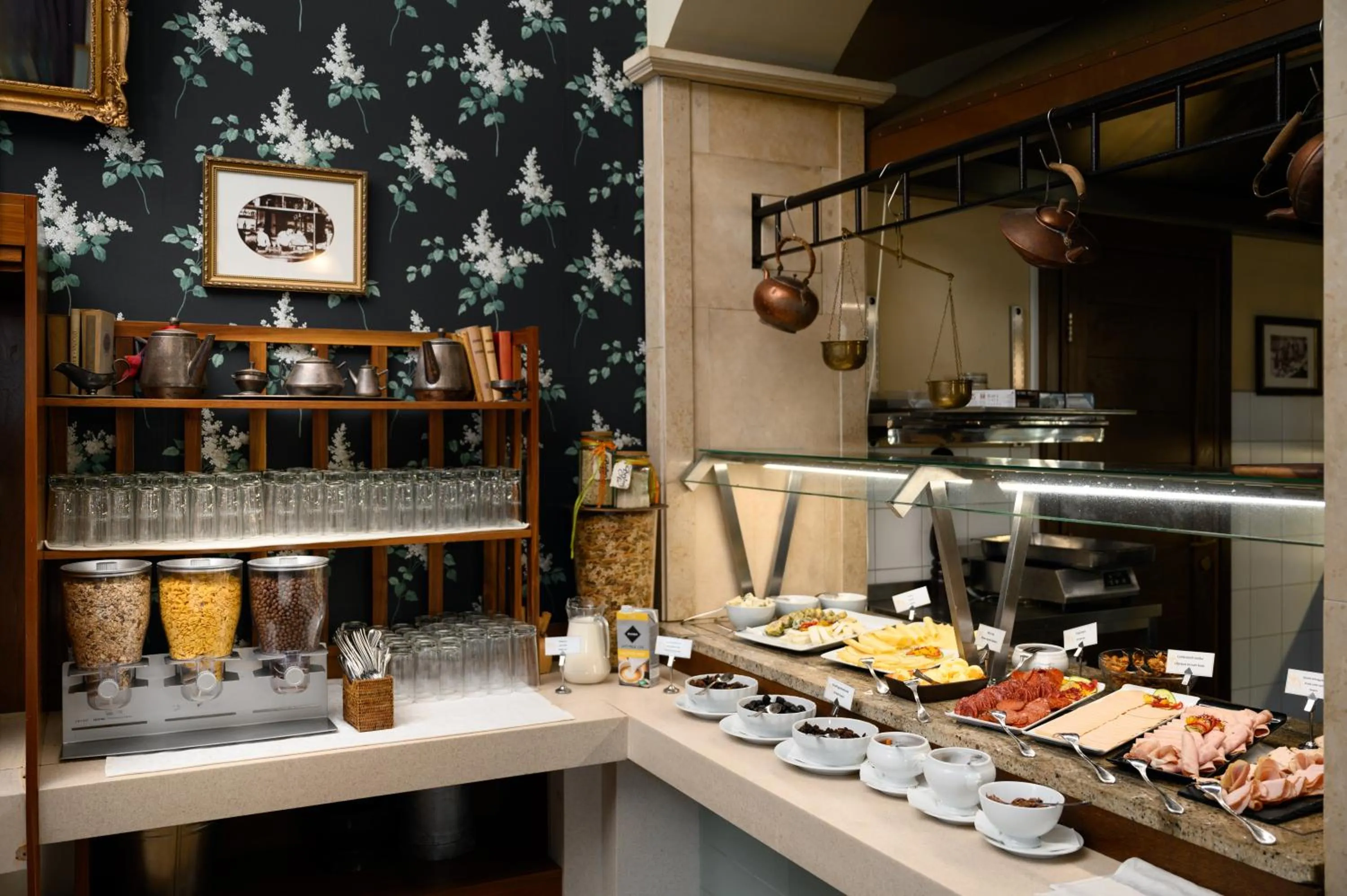 Breakfast in Mercure Szekesfehervar Magyar Kiraly