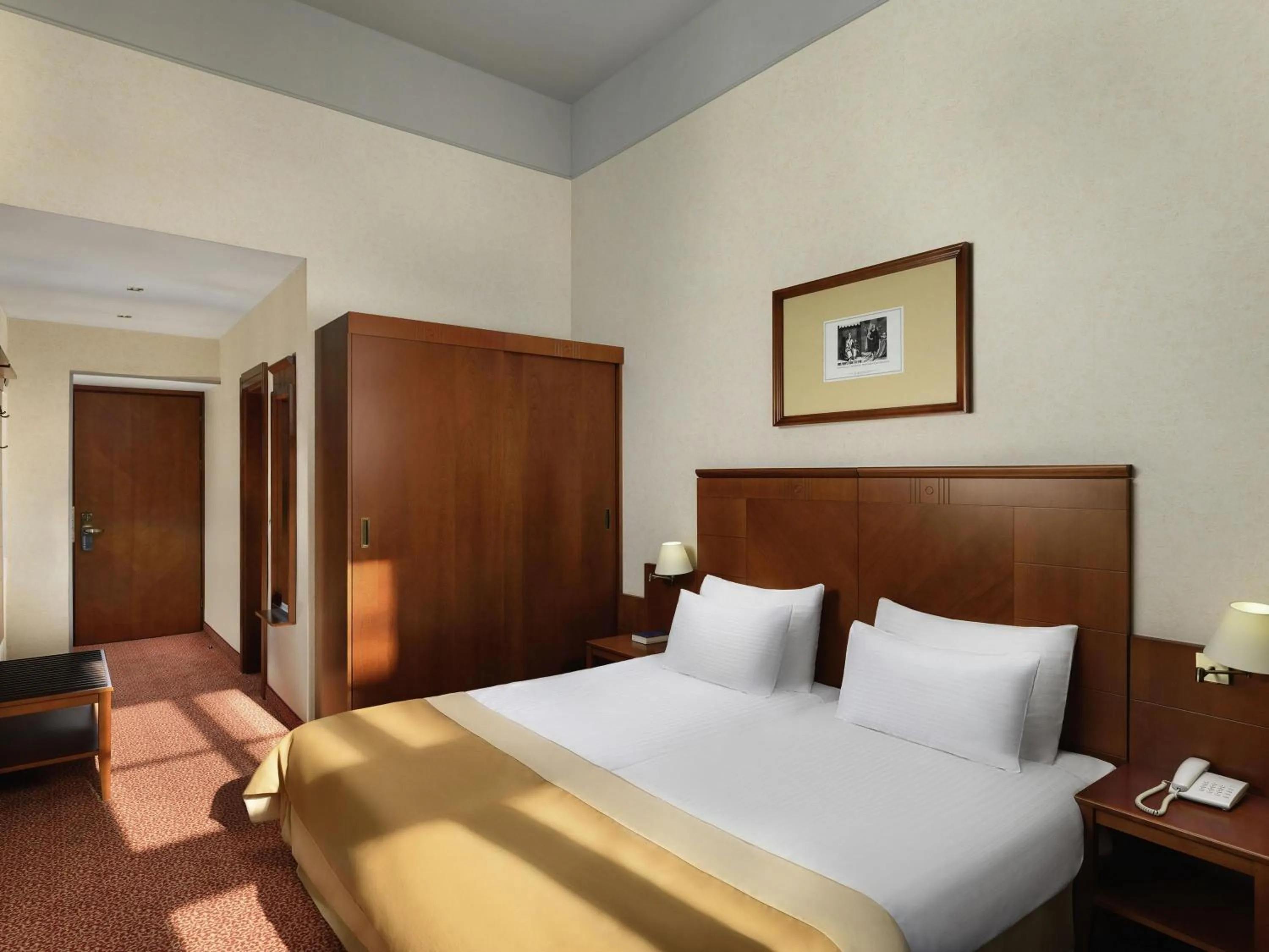 Bedroom, Bed in Mercure Szekesfehervar Magyar Kiraly