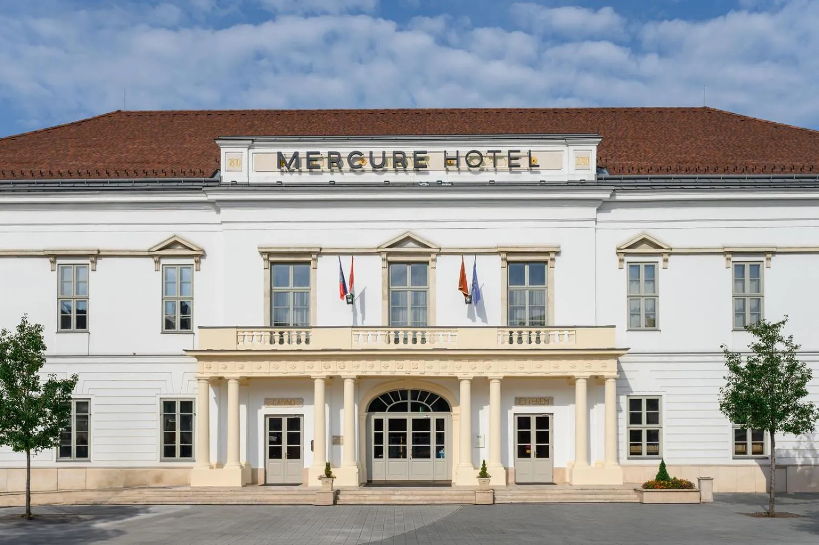 Property building in Mercure Szekesfehervar Magyar Kiraly