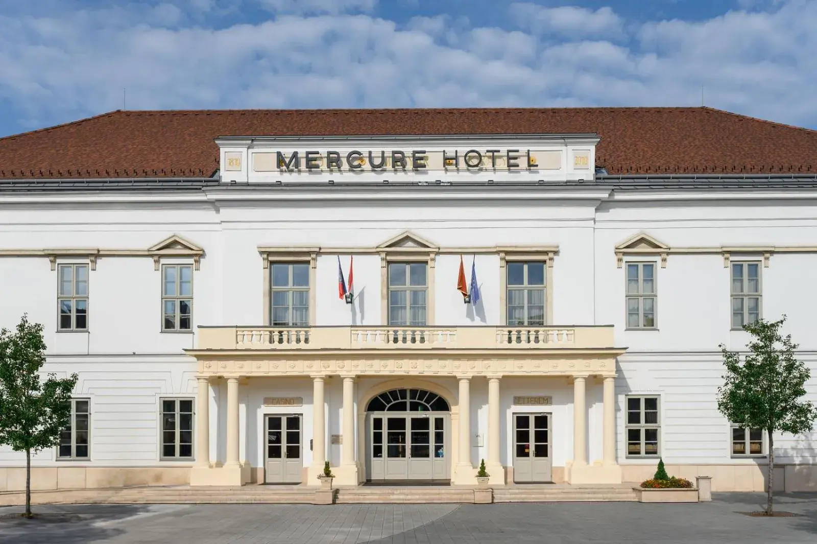 Property building in Mercure Szekesfehervar Magyar Kiraly Property building in Mercure Szekesfehervar Magyar Kiraly