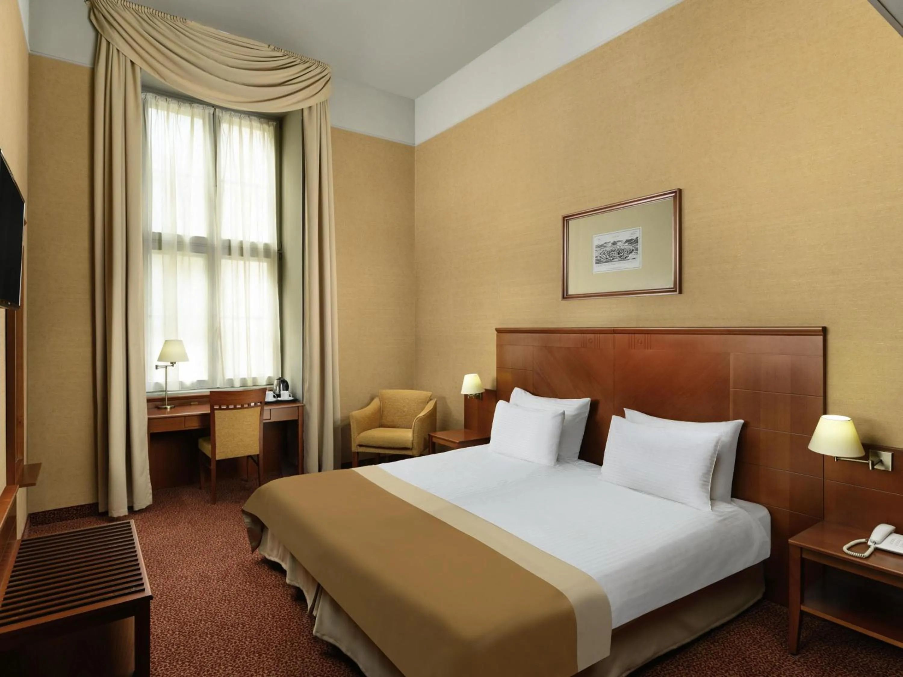 Bedroom, Bed in Mercure Szekesfehervar Magyar Kiraly