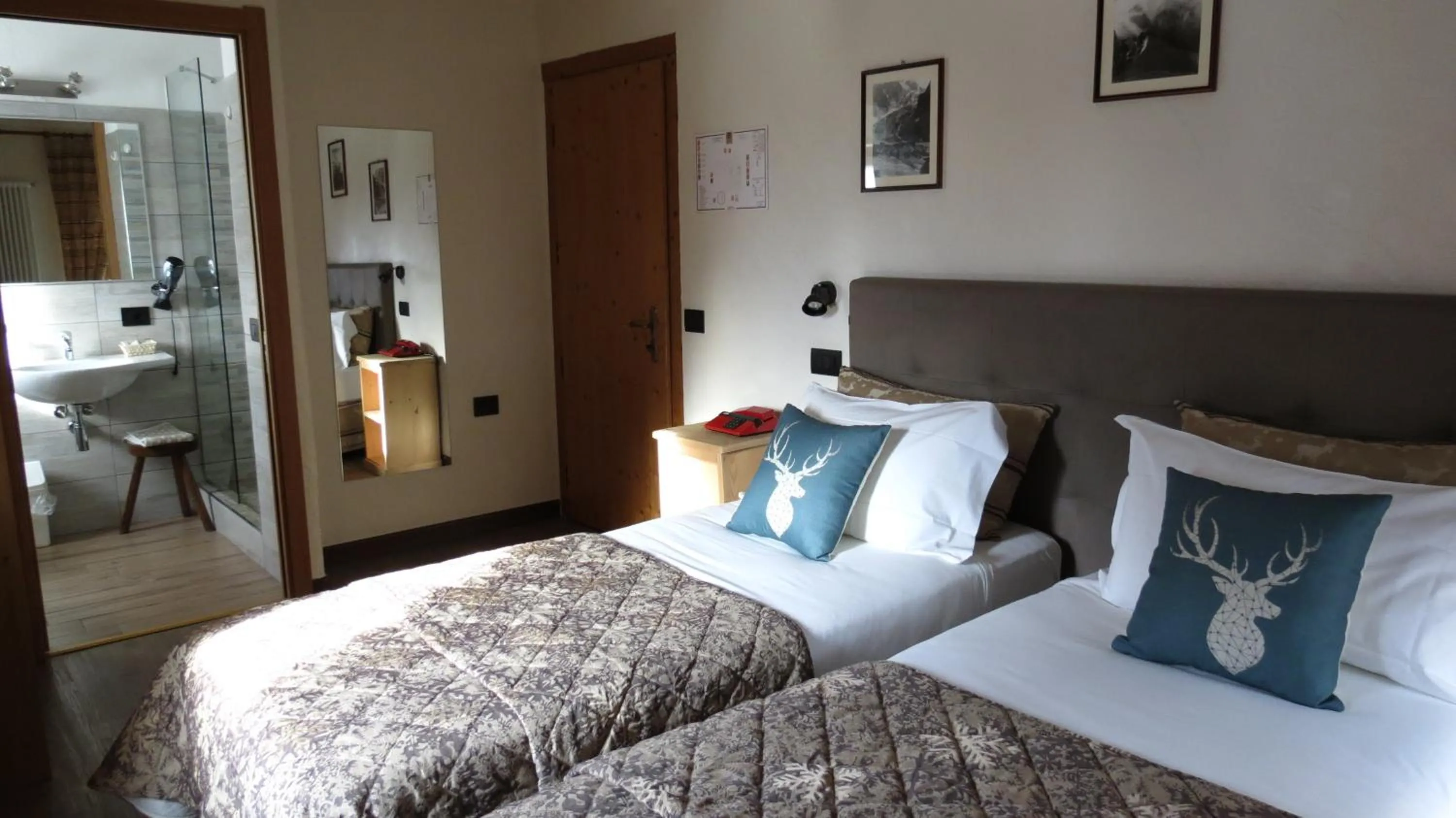 Bed in Hotel Astoria