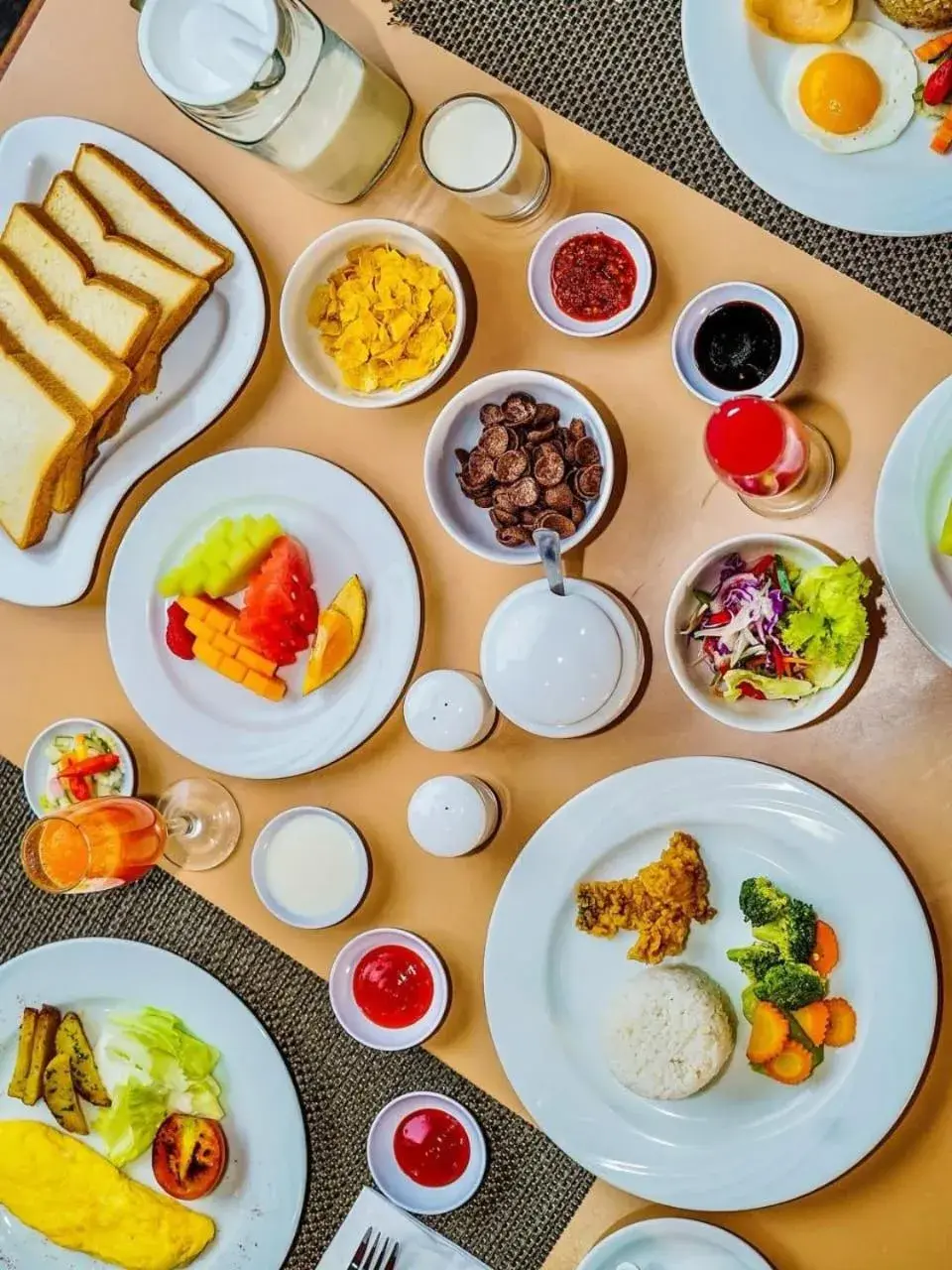 Food and drinks in Hotel Sahid Jaya Solo Food and drinks in Hotel Sahid Jaya Solo