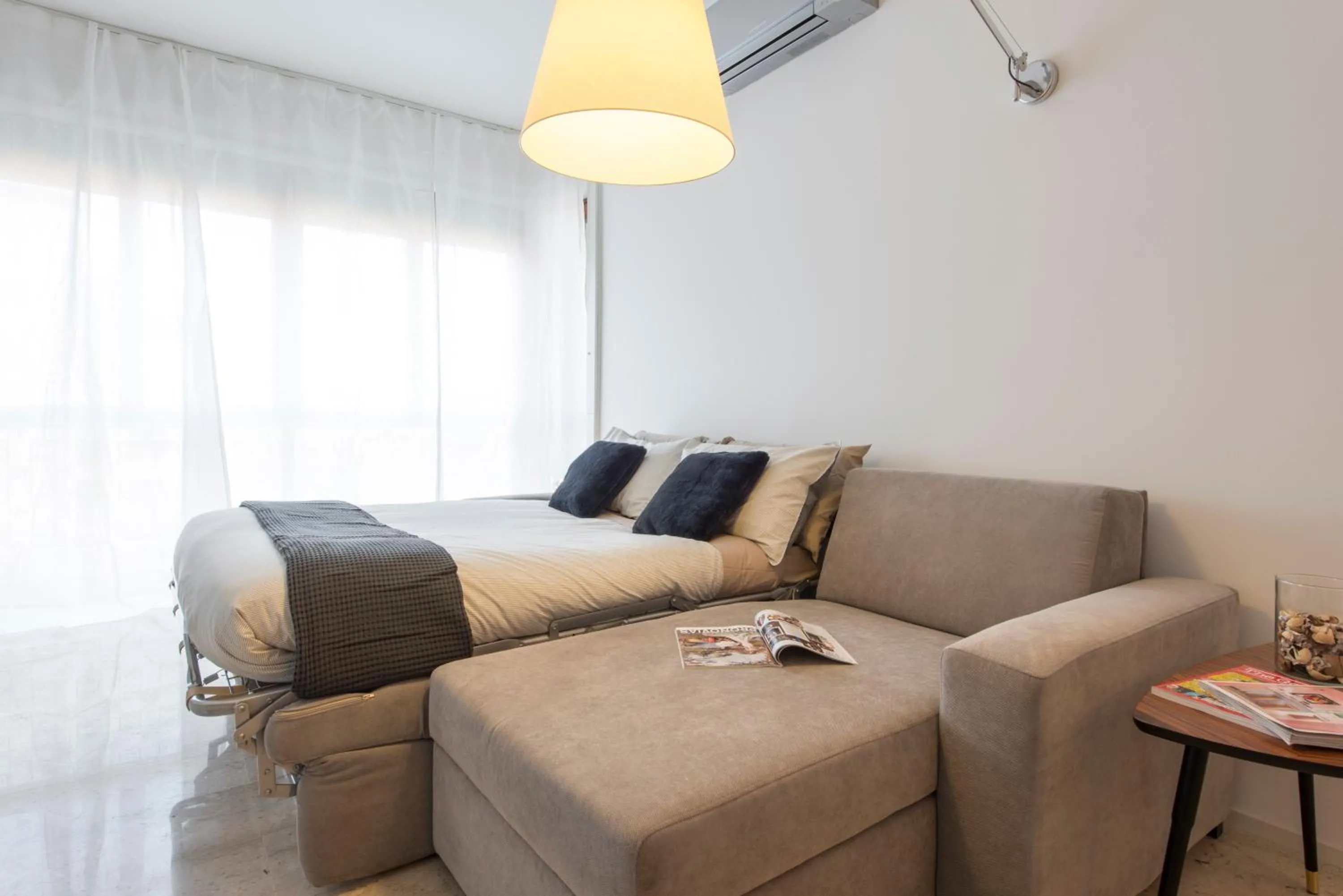 Bed in Mila Apartments Via Savona