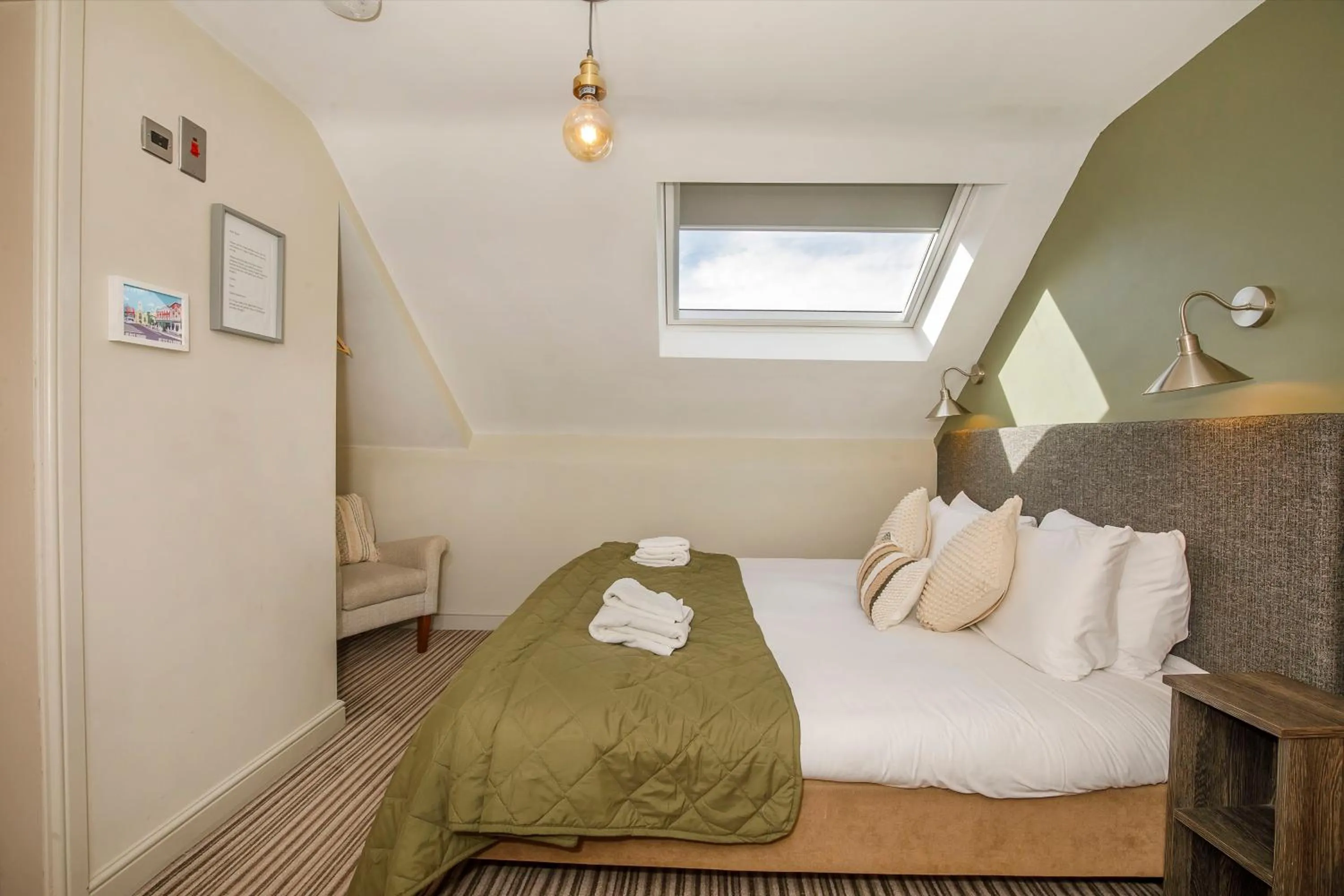 Bedroom, Bed in Clearly Apartments Bootham York