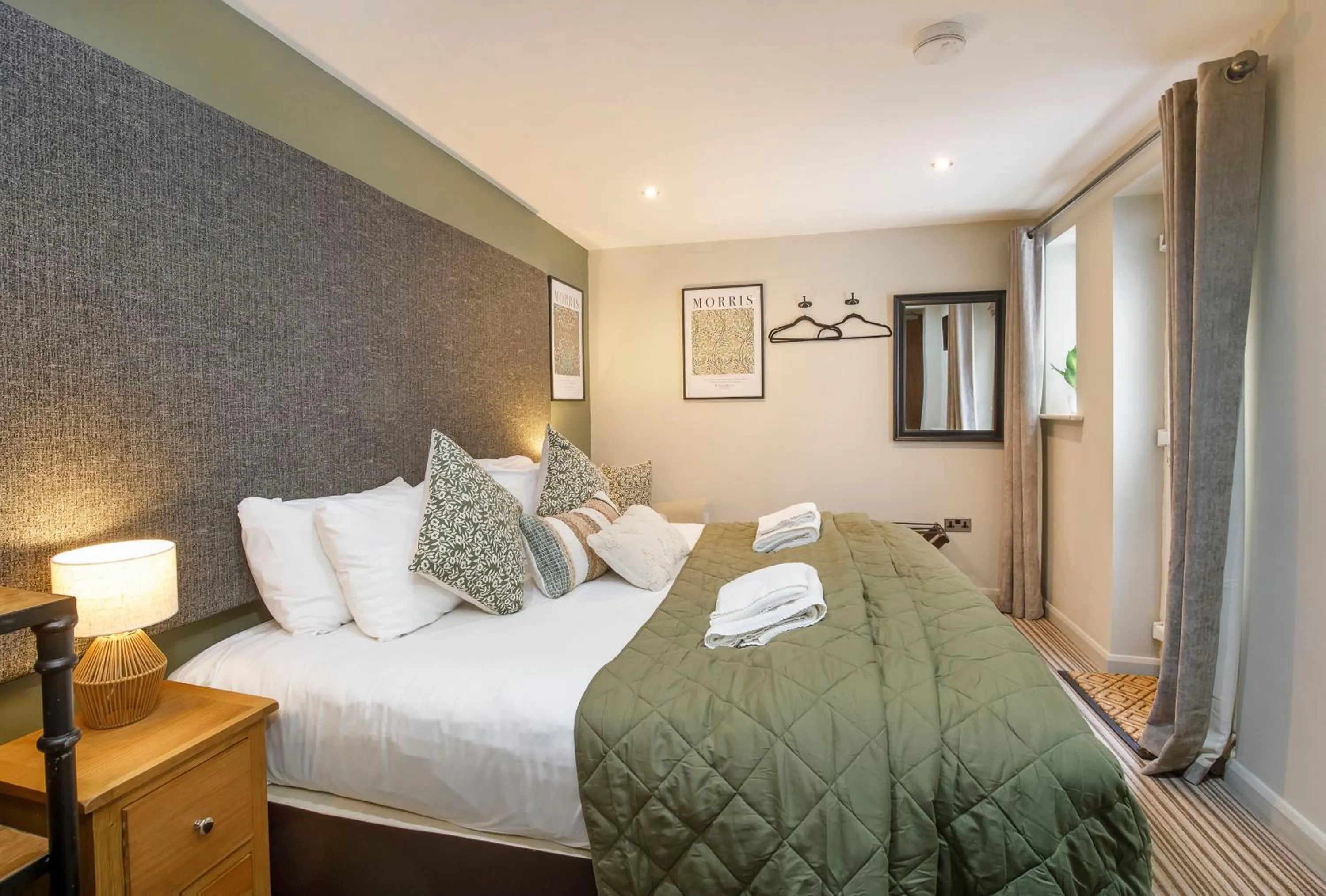 Bedroom, Bed in Clearly Apartments Bootham York