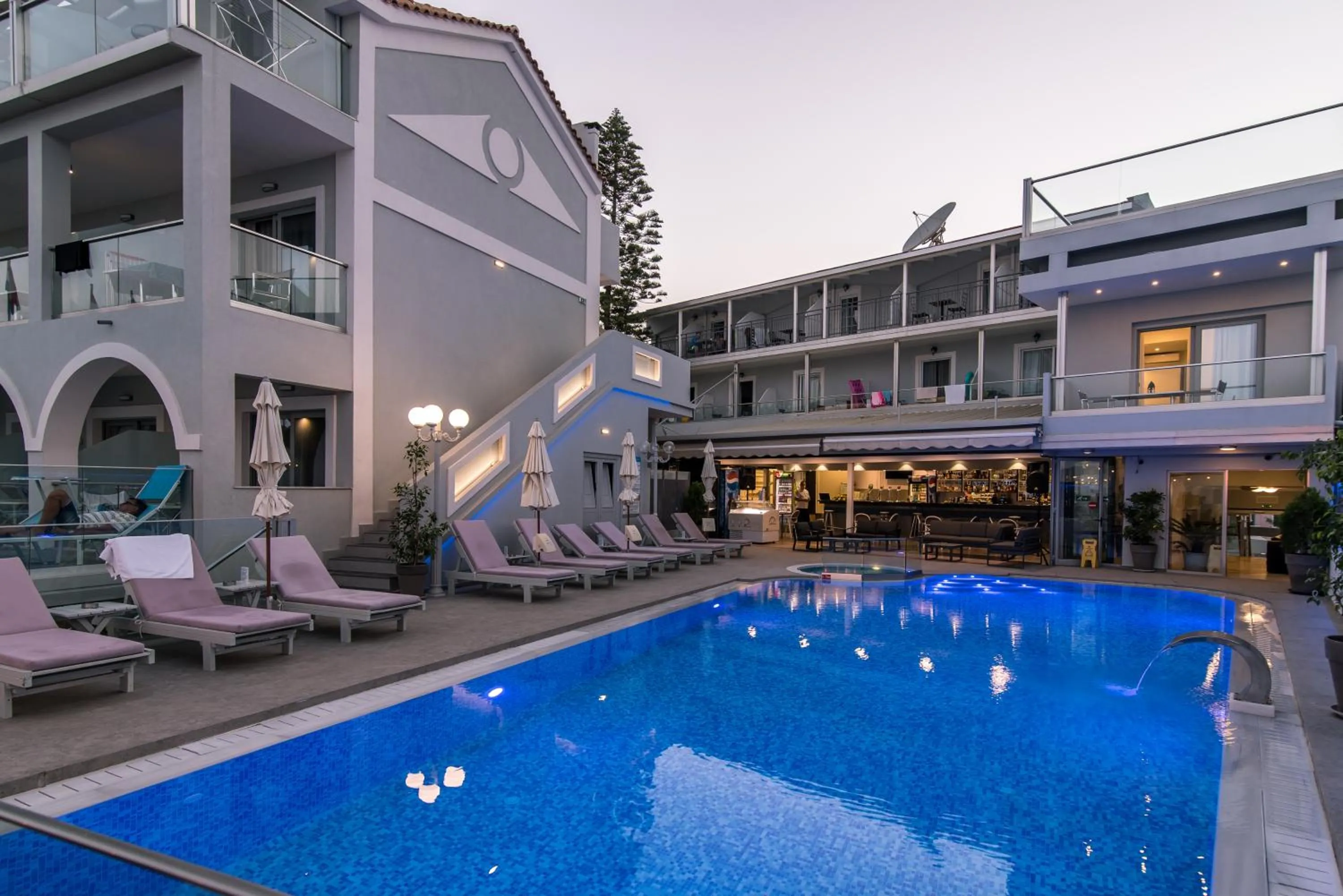 Swimming pool in Denise Beach Hotel