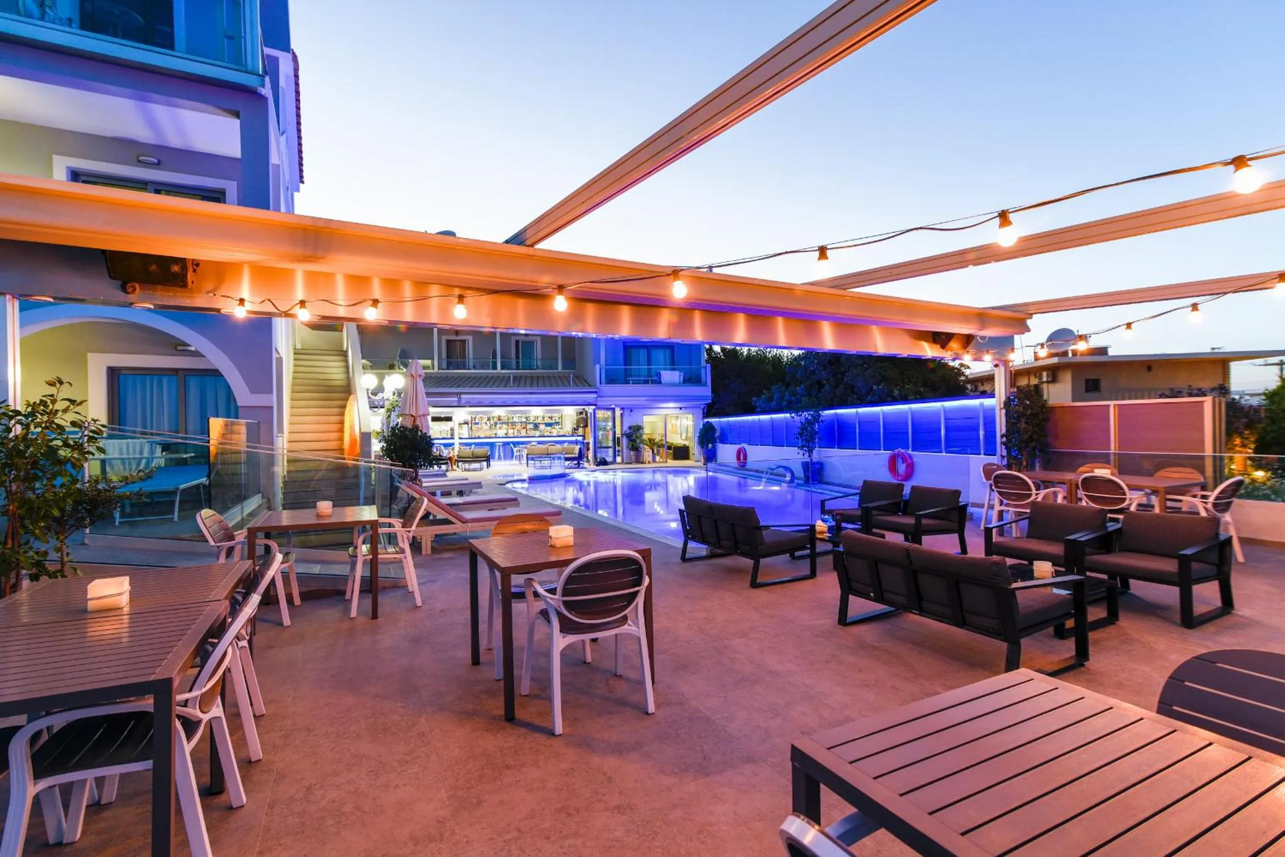 Banquet/Function facilities in Denise Beach Hotel