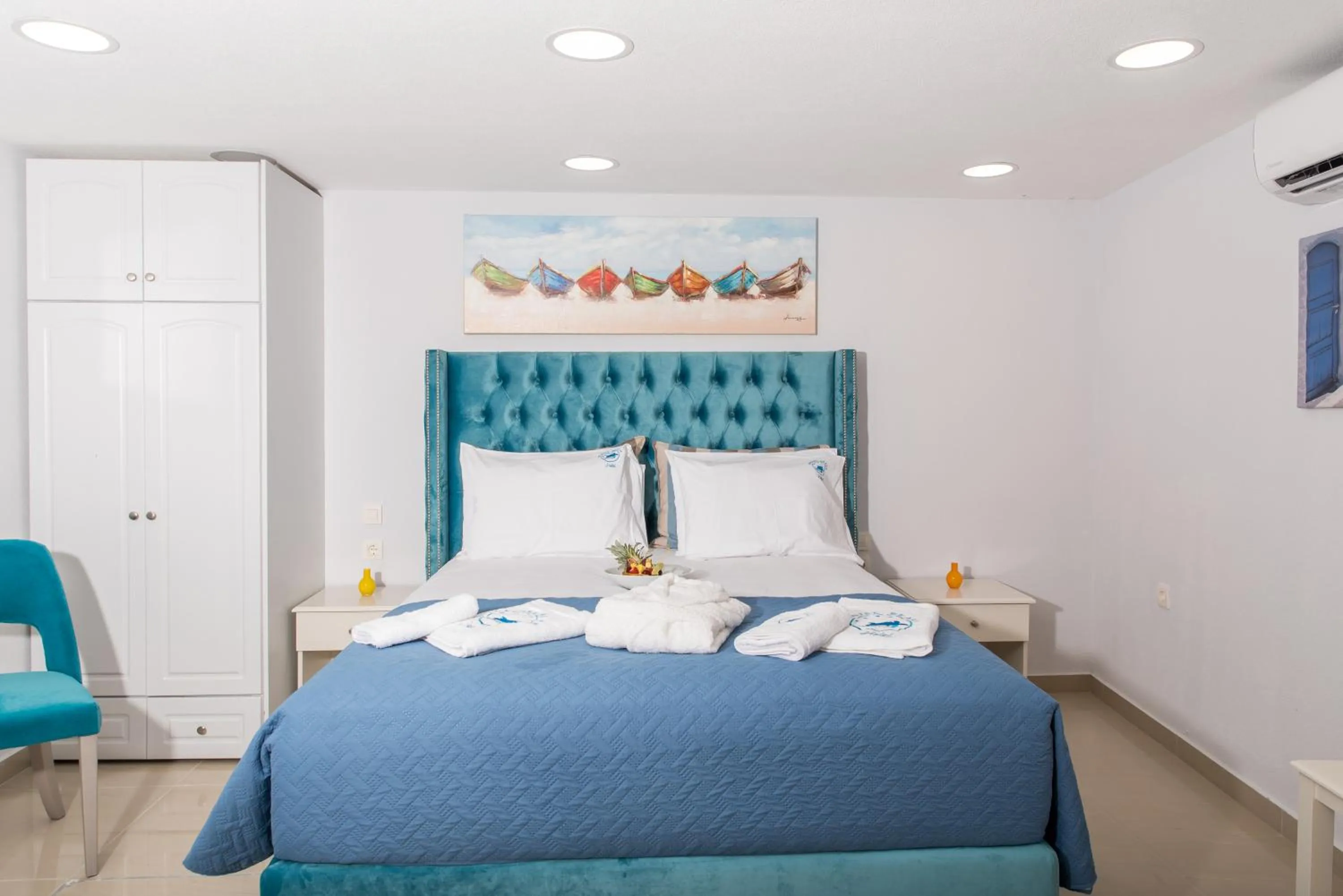 Photo of the whole room in Denise Beach Hotel