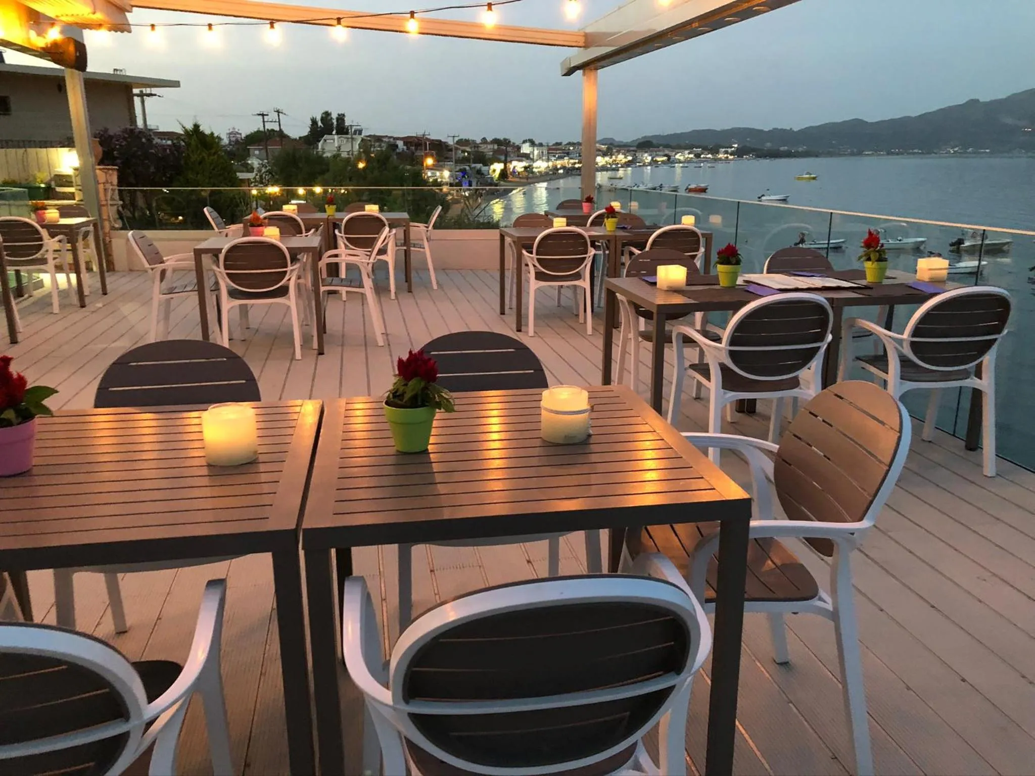 Restaurant/places to eat in Denise Beach Hotel