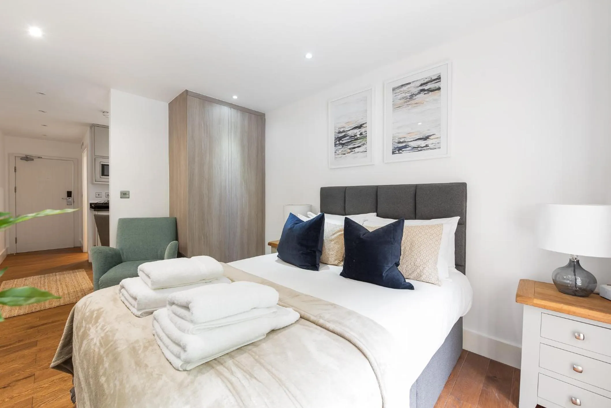 Bayswater by CAPITAL