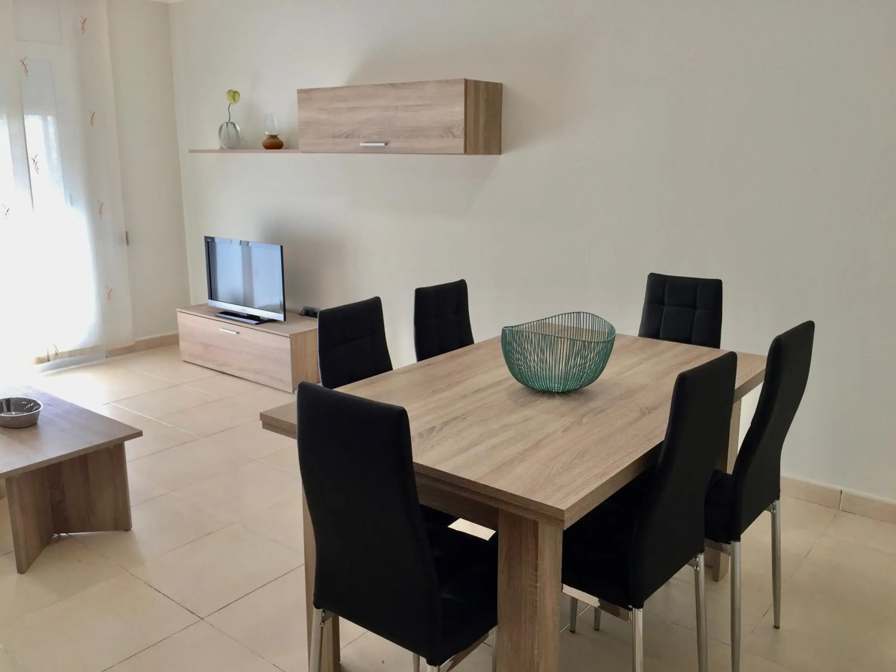PISO CÉNTRICO DE 100 M2 PISO CÉNTRICO DE 100 M2