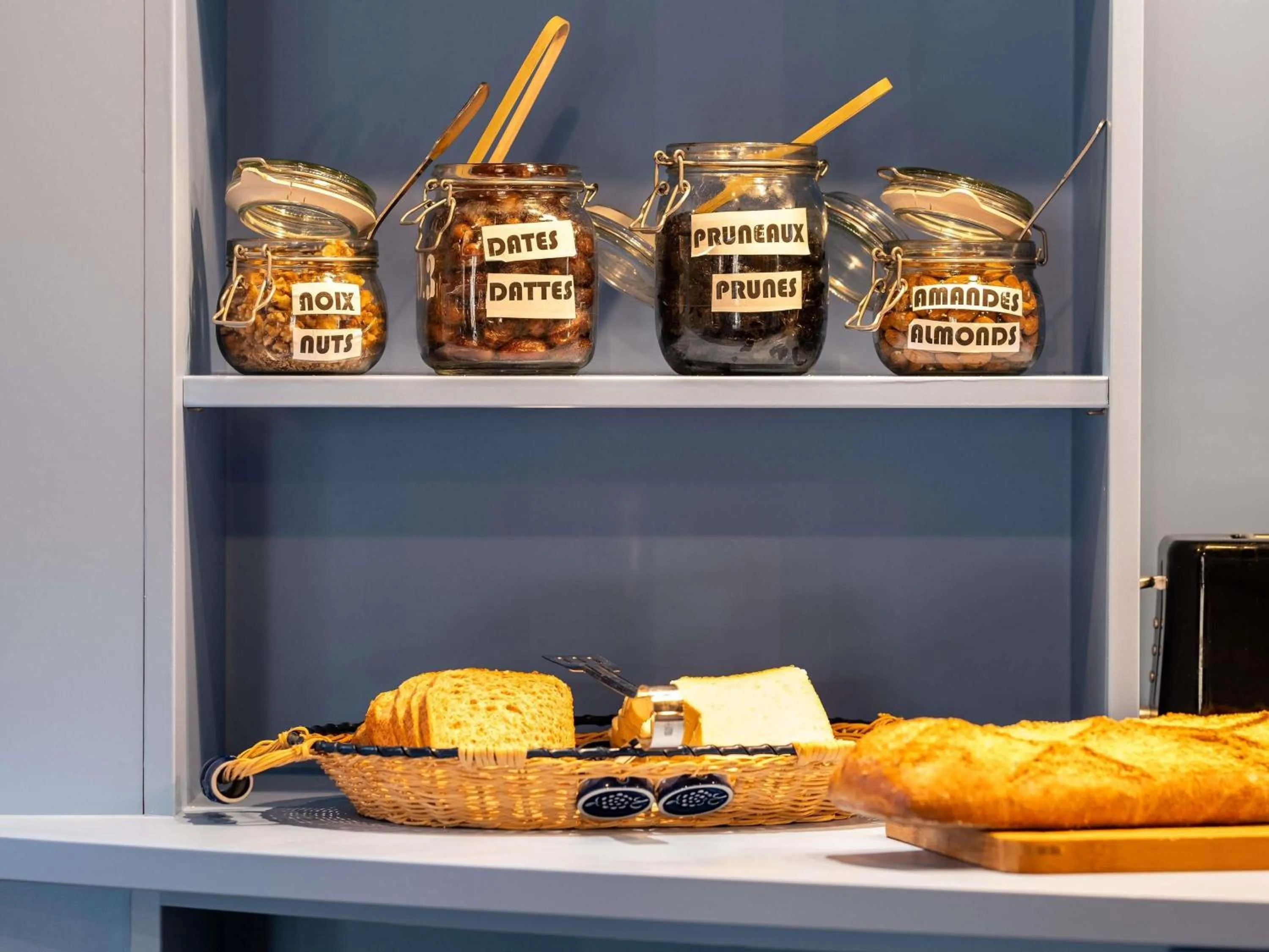 Breakfast in greet Chartres Est